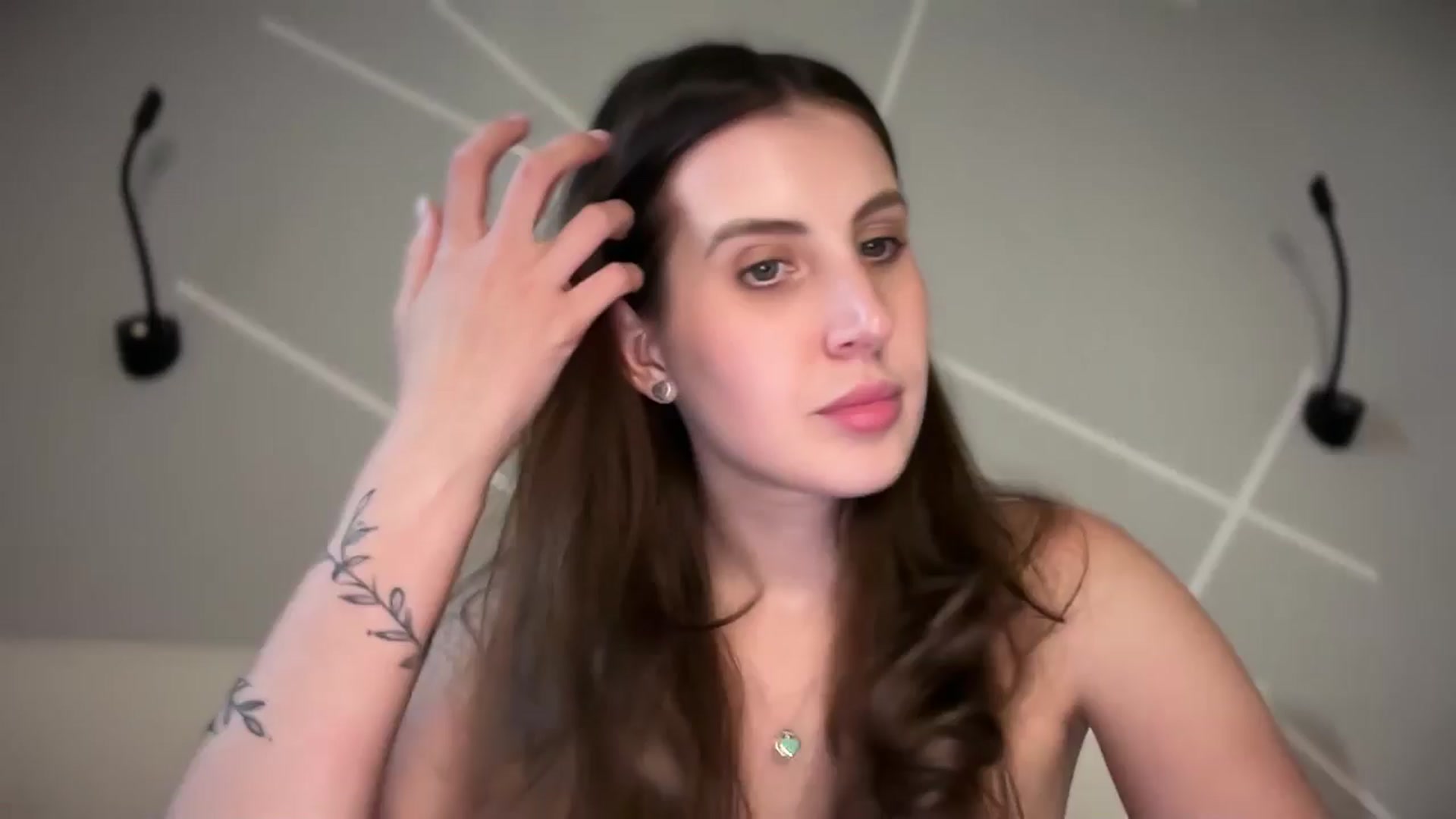 Gallery image thumbnail from MarryCox's myfreecams stream on, 05/05/2026, 13:38 image 1 of 20