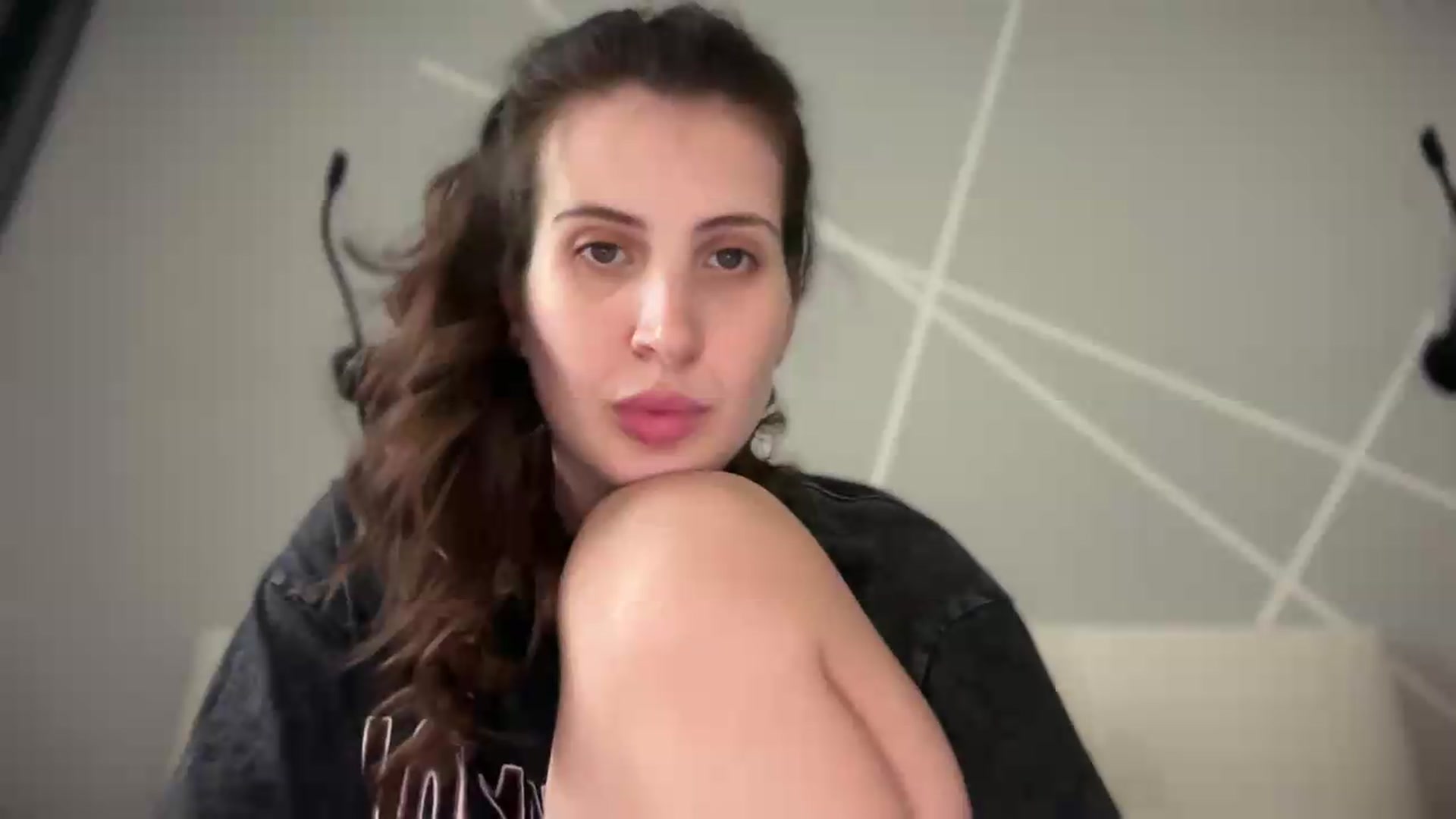 Gallery image thumbnail from MarryCox's myfreecams stream on, 05/22/2026, 12:23 image 6 of 20