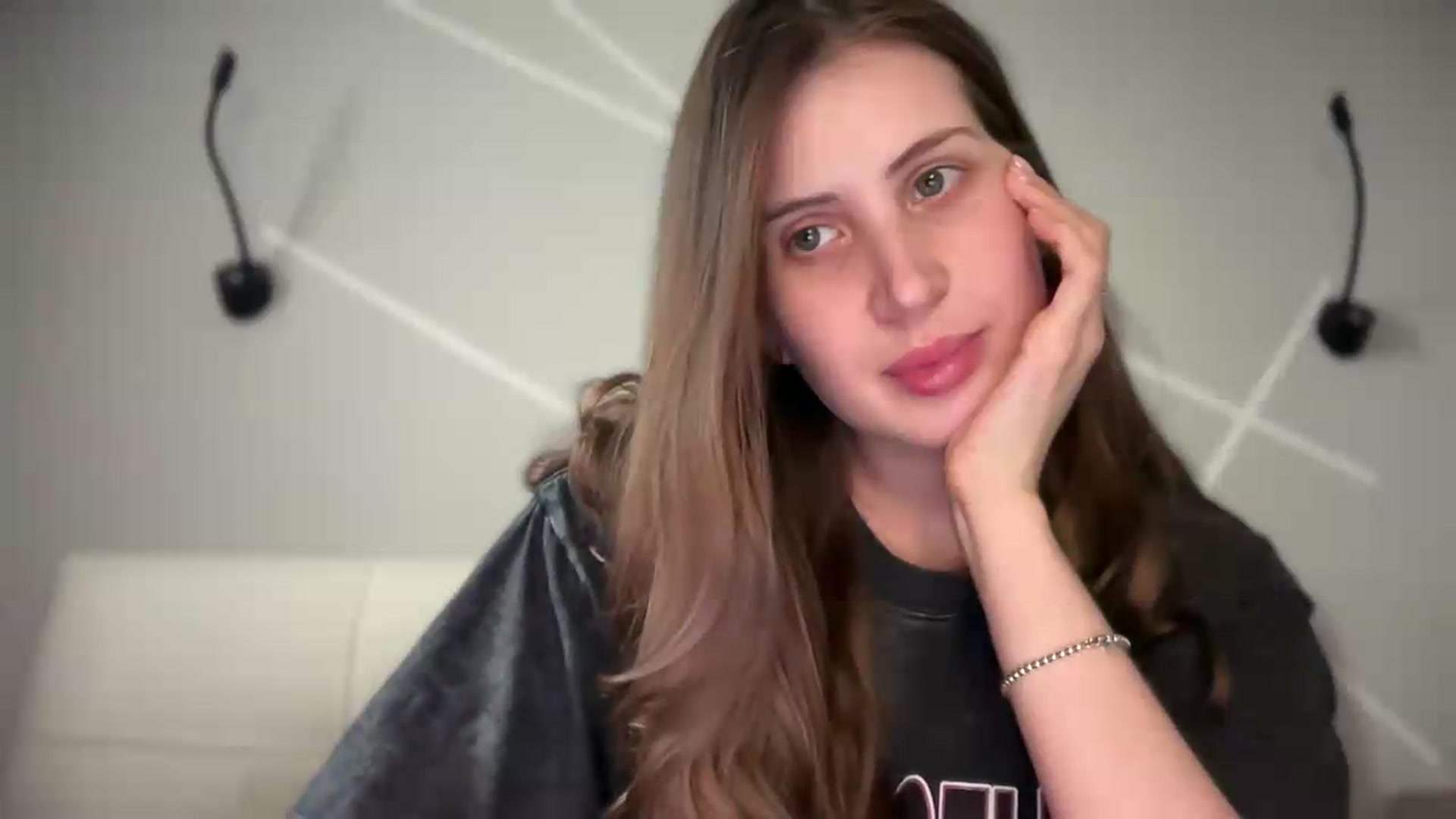 Gallery image thumbnail from MarryCox's myfreecams stream on, 05/25/2026, 13:34 image 12 of 20