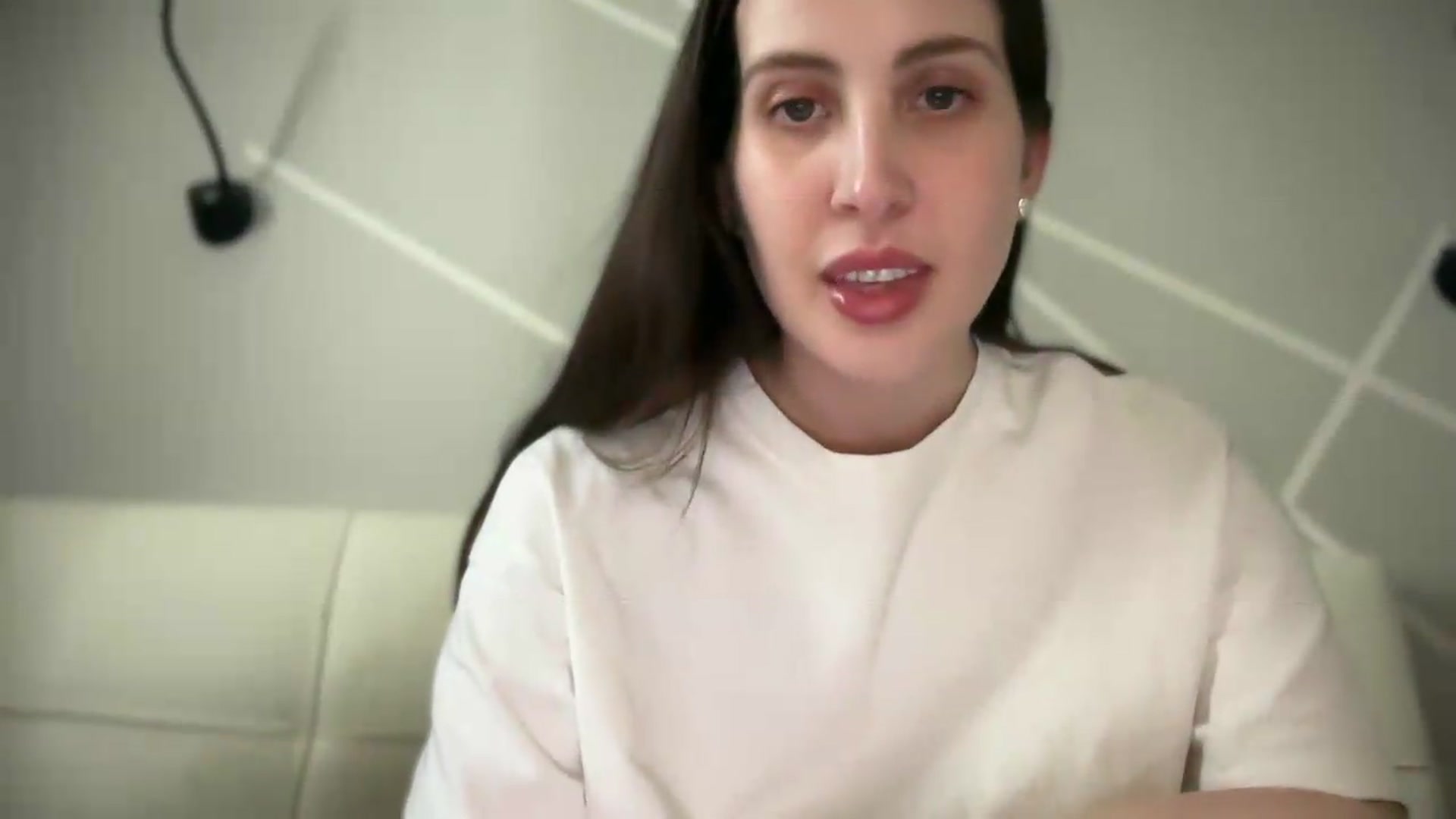 Gallery image thumbnail from MarryCox's myfreecams stream on, 06/01/2026, 13:32 image 8 of 20