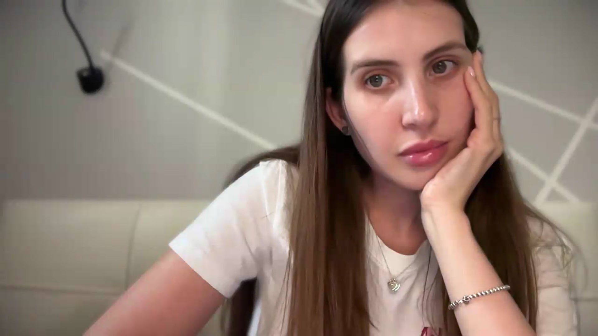 Gallery image thumbnail from MarryCox's myfreecams stream on, 07/22/2026, 13:31 image 17 of 20