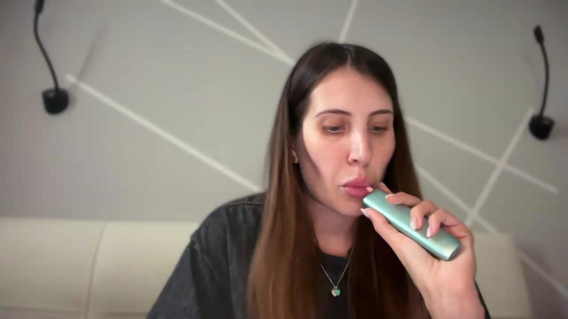 Gallery image thumbnail from MarryCox's myfreecams stream on, 08/07/2026, 13:26 image 7 of 20