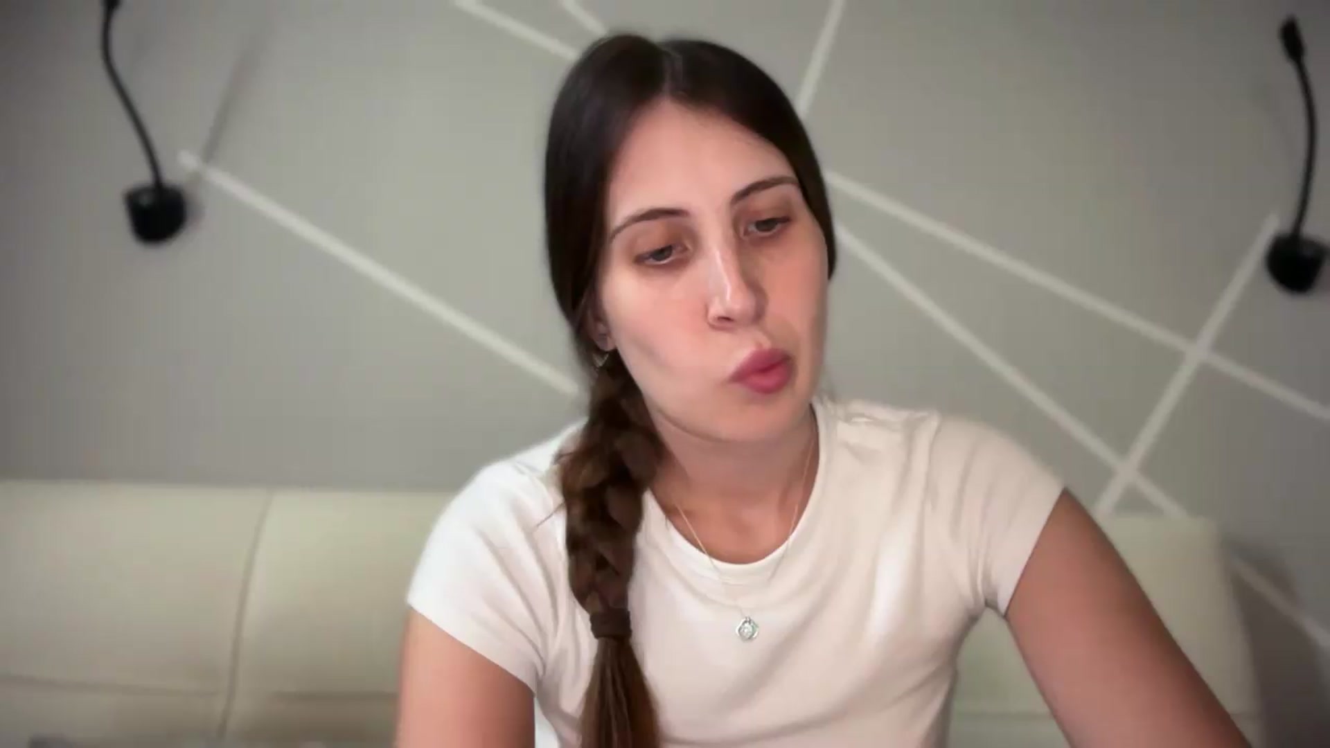 Gallery image thumbnail from MarryCox's myfreecams stream on, 08/11/2026, 13:33 image 6 of 20