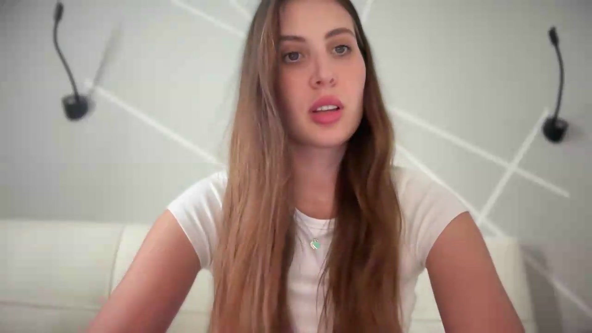 Gallery image thumbnail from MarryCox's myfreecams stream on, 08/12/2026, 12:43 image 11 of 20