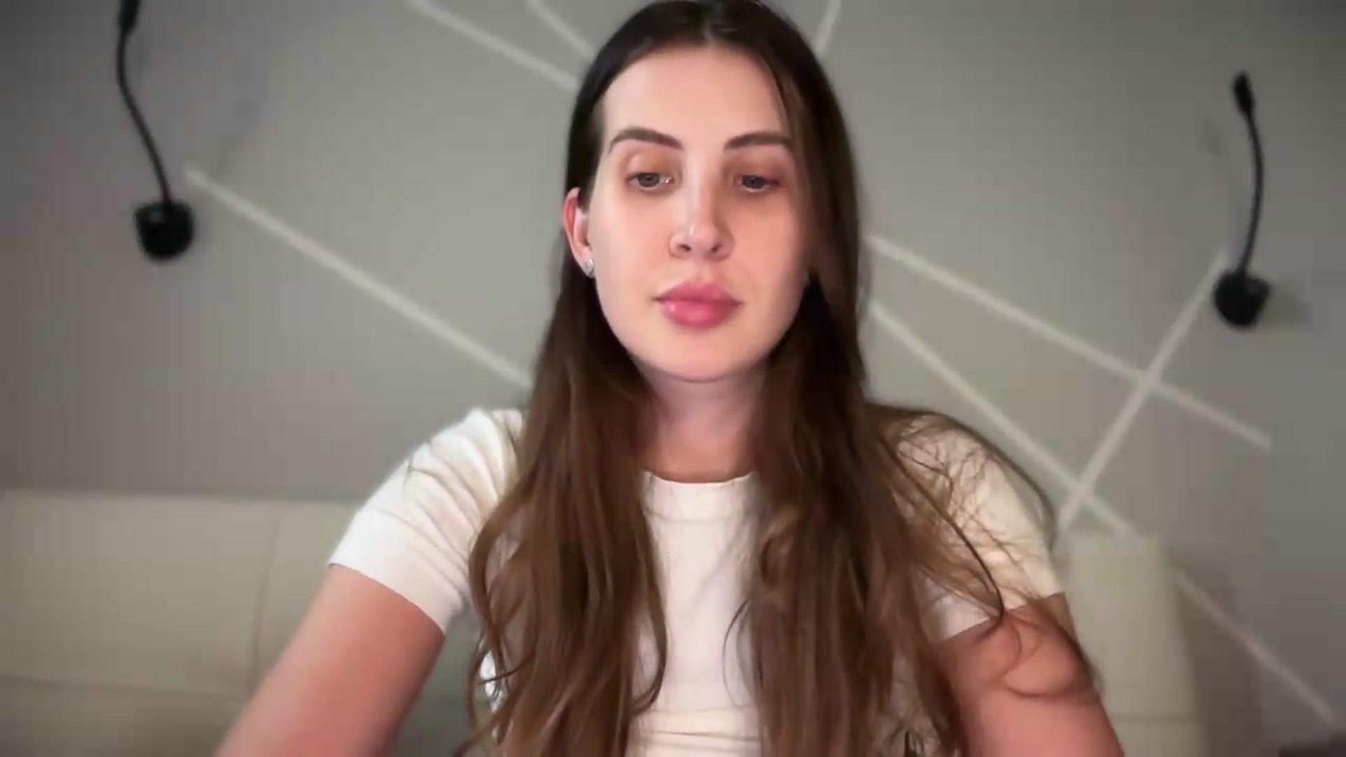 Gallery image thumbnail from MarryCox's myfreecams stream on, 08/17/2026, 13:34 image 4 of 20