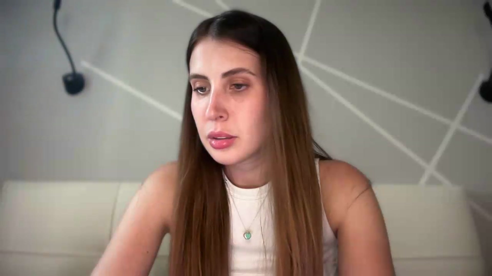 Gallery image thumbnail from MarryCox's myfreecams stream on, 08/19/2026, 13:05 image 19 of 20