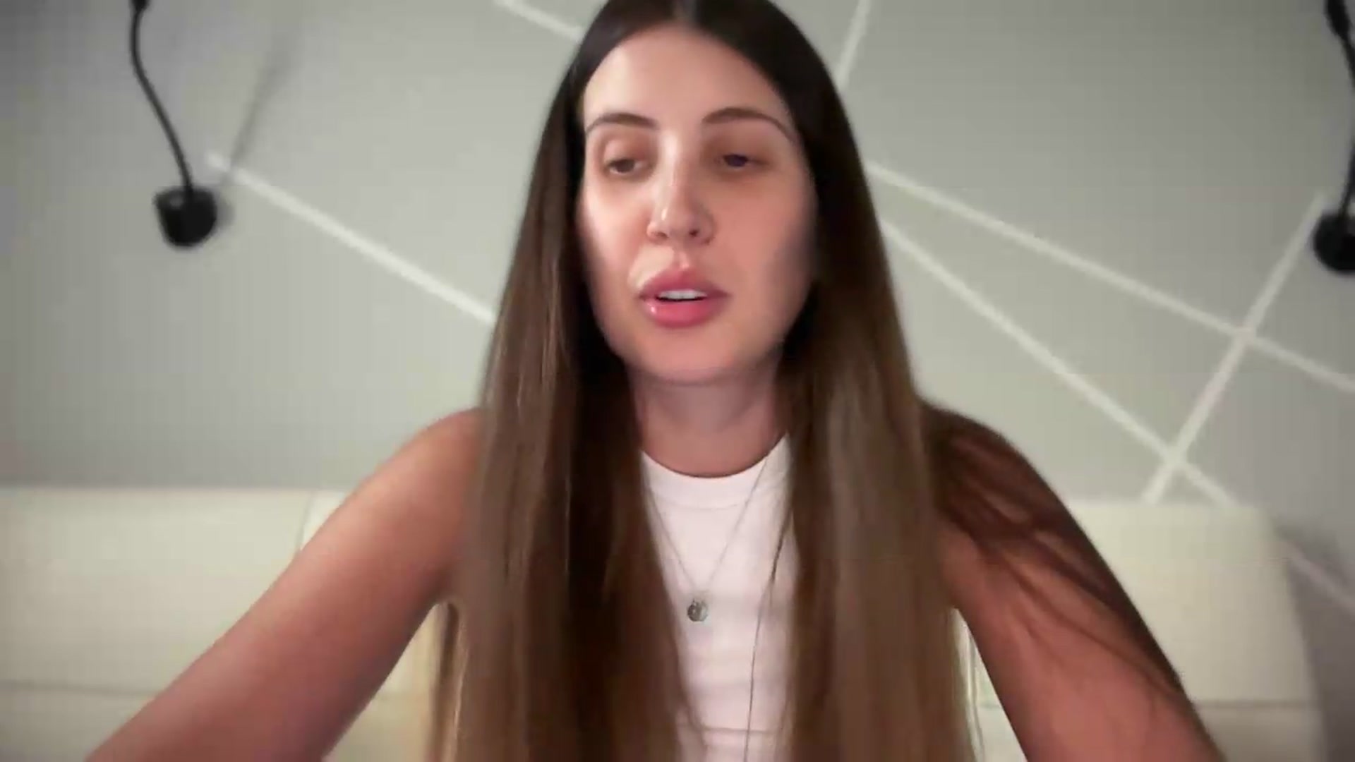 Gallery image thumbnail from MarryCox's myfreecams stream on, 09/08/2026, 13:39 image 17 of 20