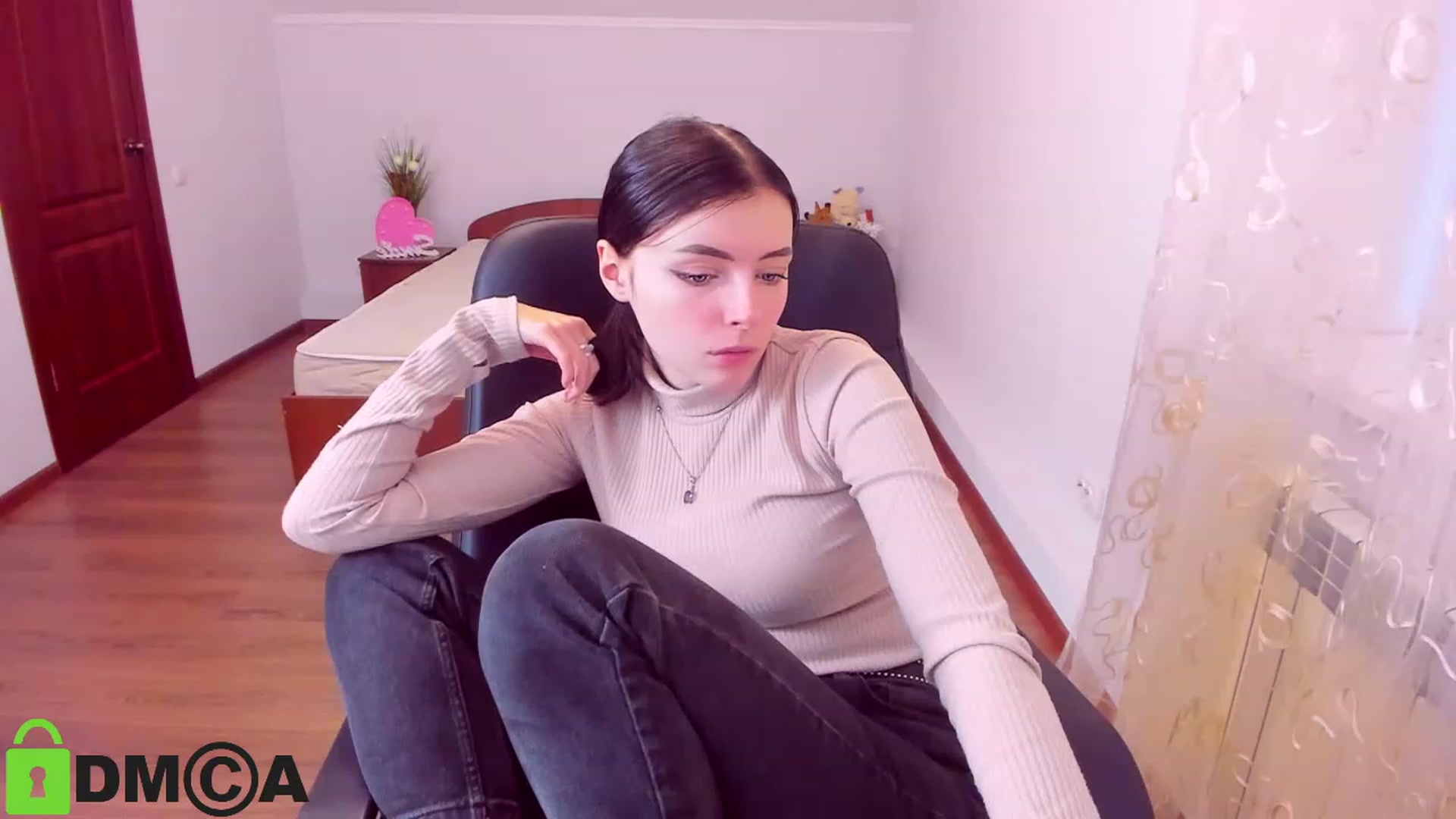 Gallery image thumbnail from MarryNet's myfreecams stream on, 02/19/2023, 14:55 image 15 of 20