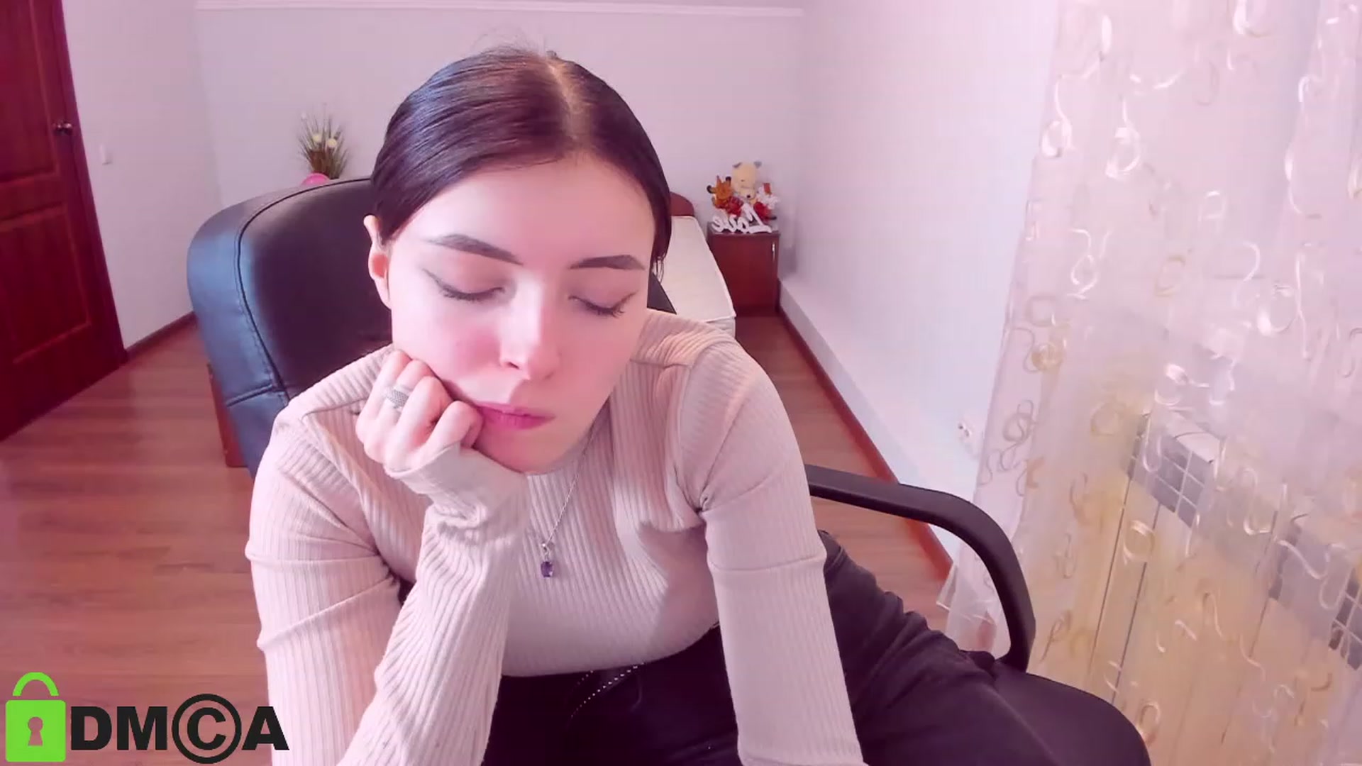 Gallery image thumbnail from MarryNet's myfreecams stream on, 02/19/2023, 17:57 image 3 of 20