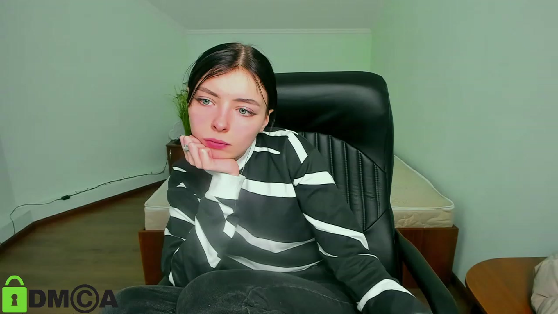 Gallery image thumbnail from MarryNet's myfreecams stream on, 02/22/2023, 10:37 image 17 of 20