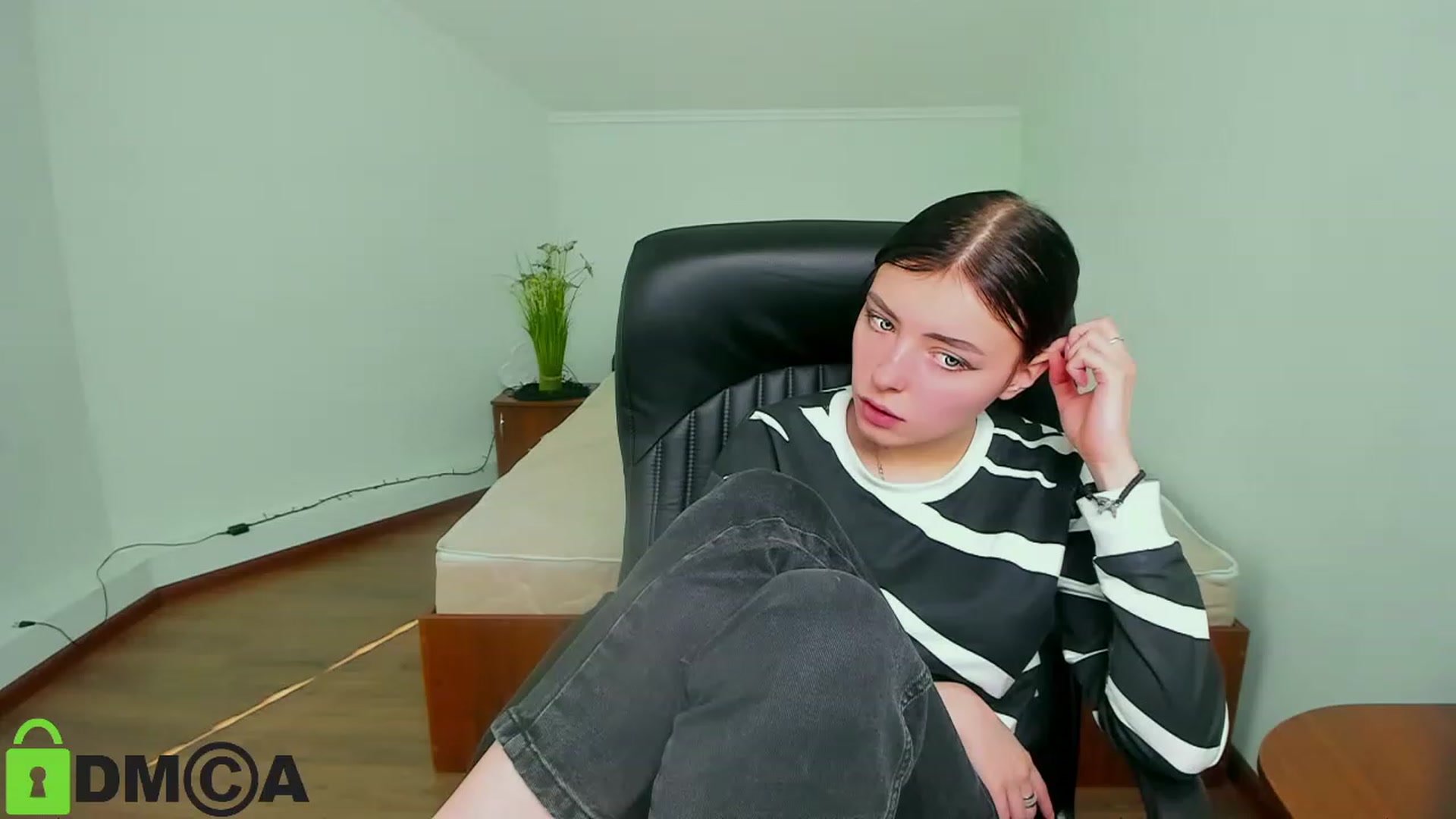 Gallery image thumbnail from MarryNet's myfreecams stream on, 02/22/2023, 10:37 image 6 of 20