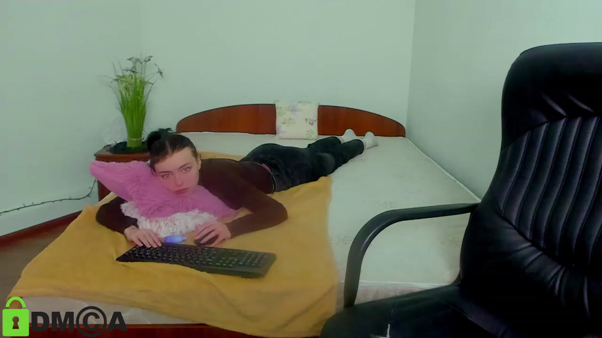 Gallery image thumbnail from MarryNet's myfreecams stream on, 02/24/2023, 12:13 image 15 of 20