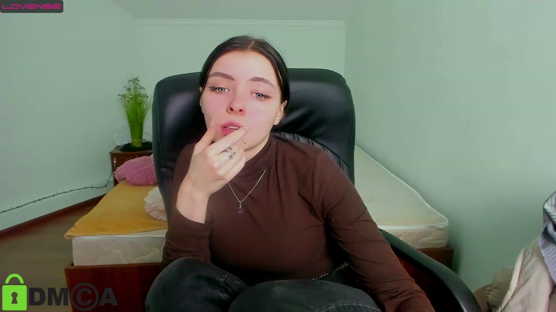 Gallery image thumbnail from MarryNet's myfreecams stream on, 03/02/2023, 12:32 image 18 of 20