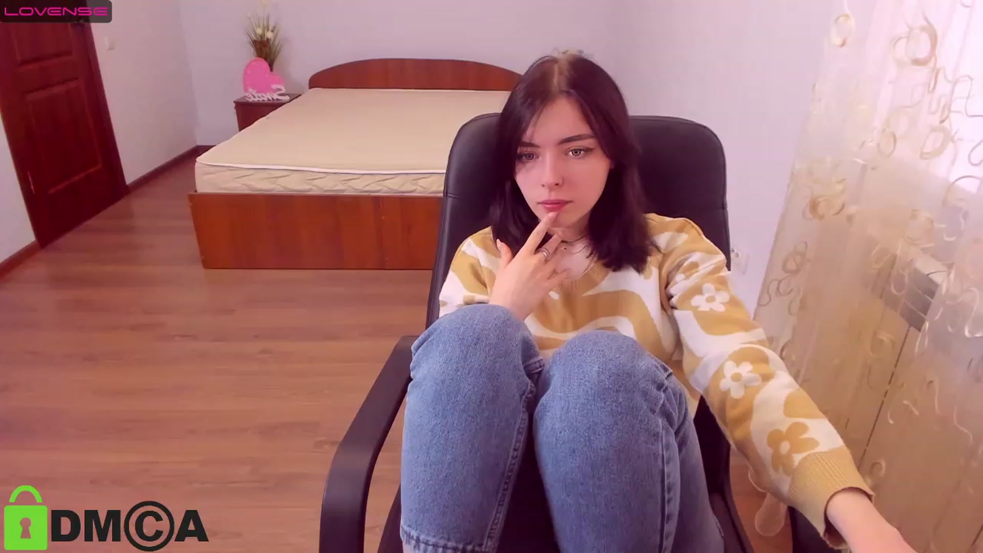 Gallery image thumbnail from MarryNet's myfreecams stream on, 03/08/2023, 12:09 image 19 of 20