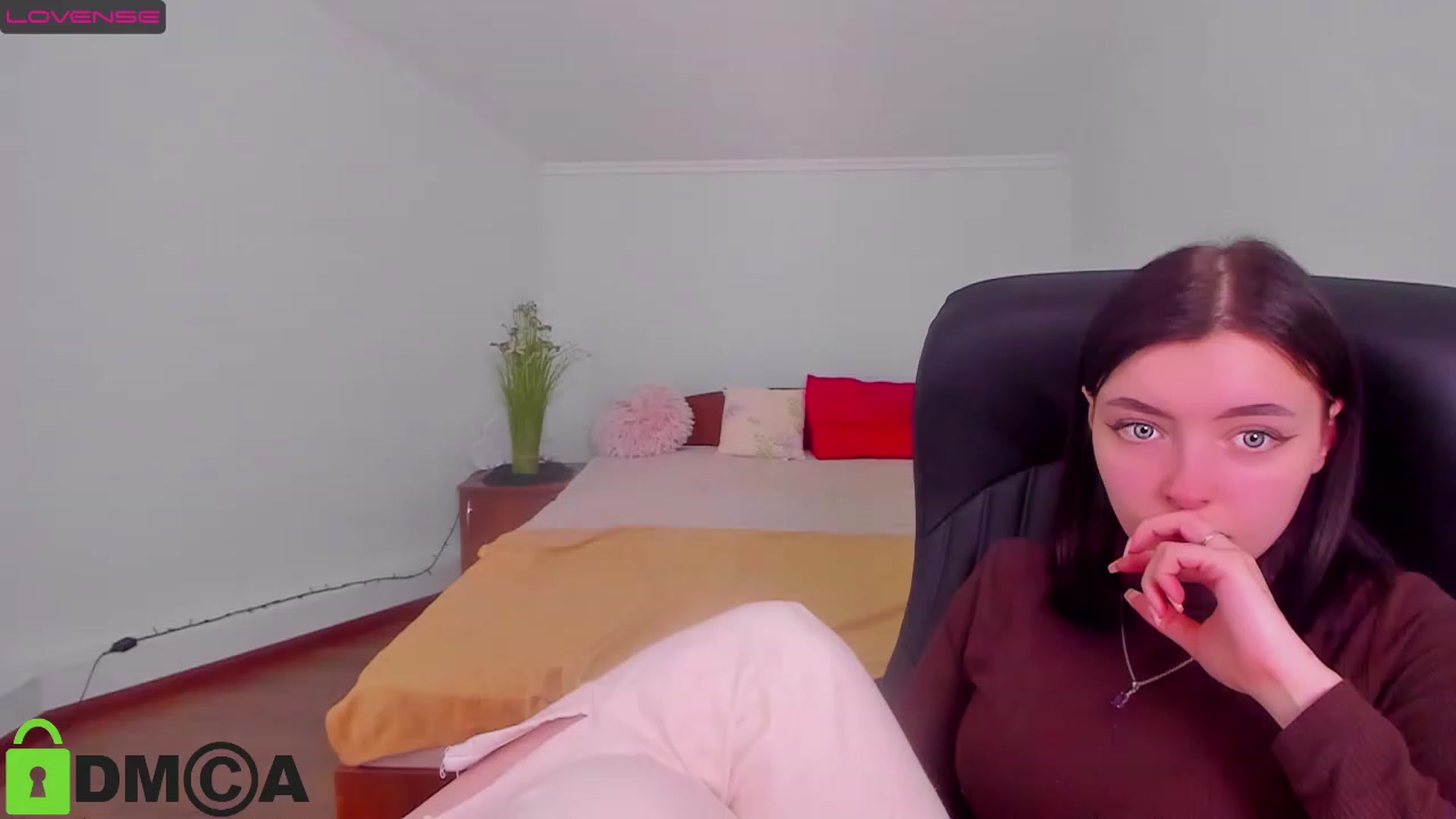 Gallery image thumbnail from MarryNet's myfreecams stream on, 03/13/2023, 09:15 image 8 of 20