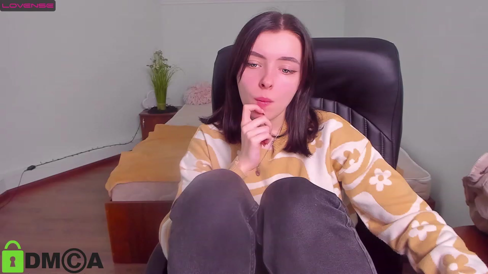 Gallery image thumbnail from MarryNet's myfreecams stream on, 03/14/2023, 12:00 image 5 of 20