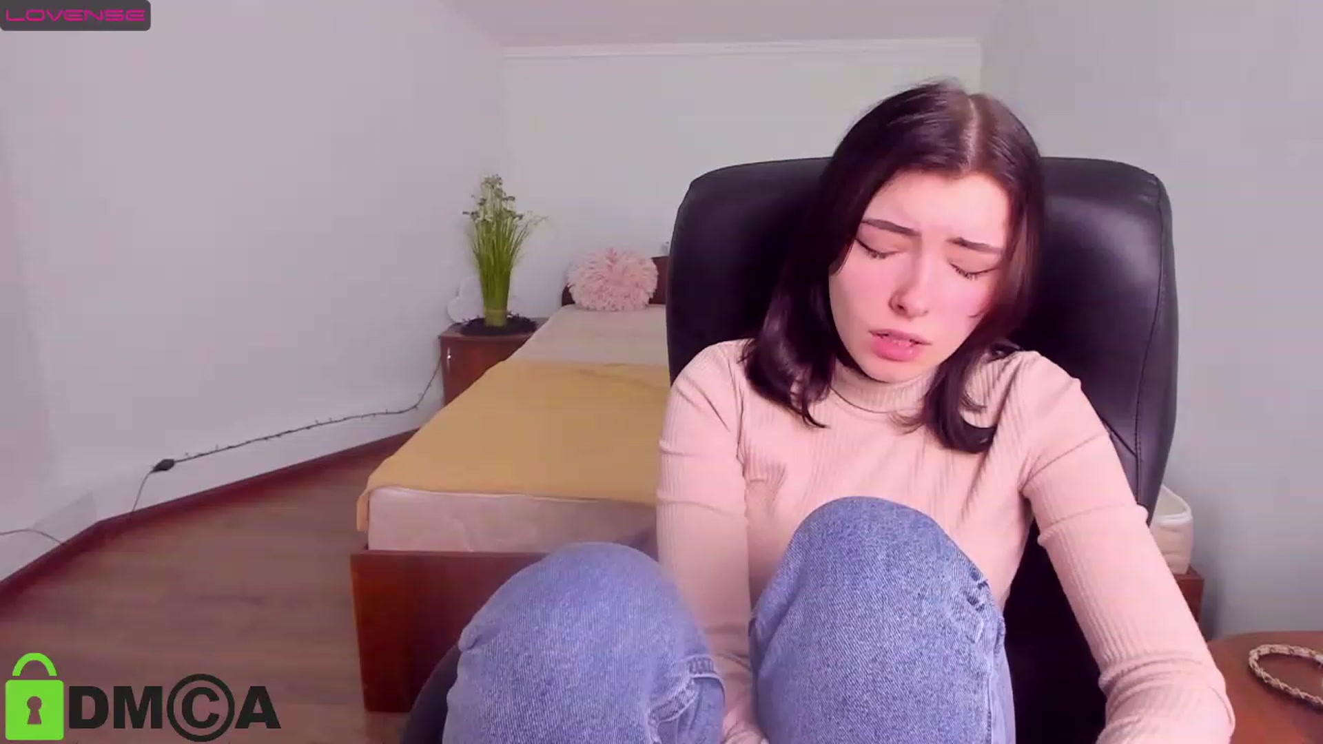 Gallery image thumbnail from MarryNet's myfreecams stream on, 03/17/2023, 12:33 image 15 of 20