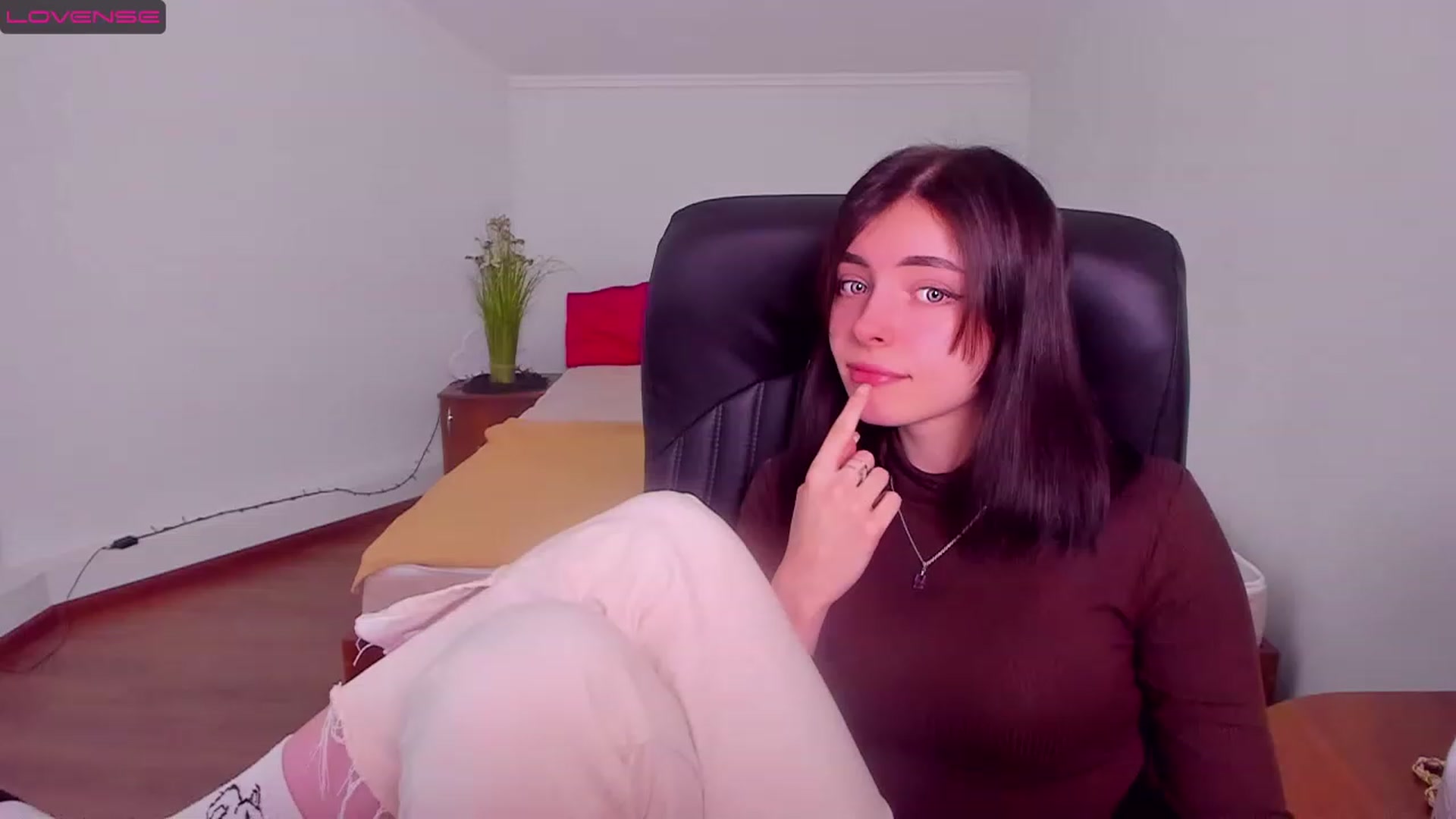 Gallery image thumbnail from MarryNet's myfreecams stream on, 03/20/2023, 09:27 image 1 of 20