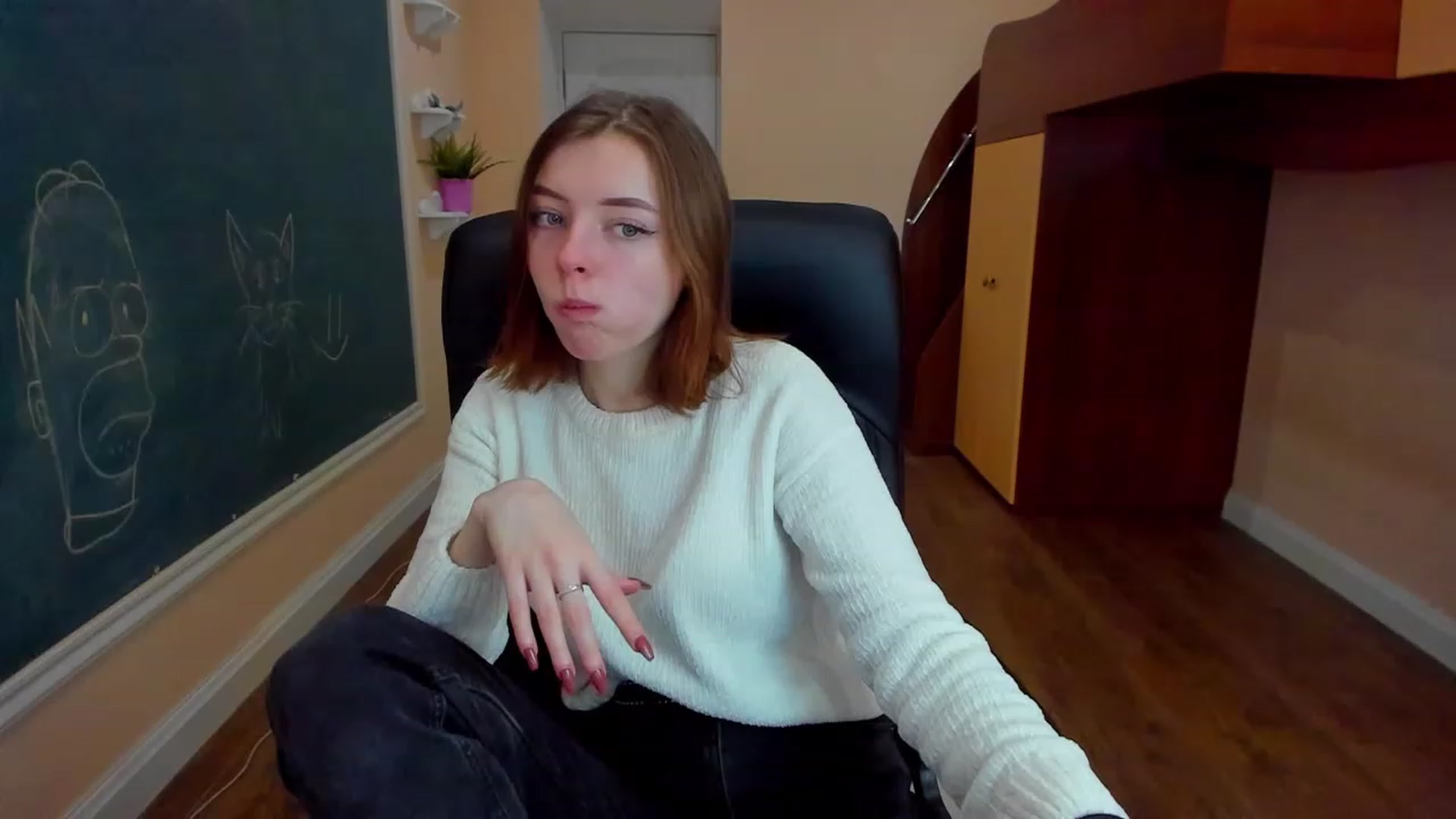 Gallery image thumbnail from MarryNett's myfreecams stream on, 11/17/2022, 08:02 image 5 of 20