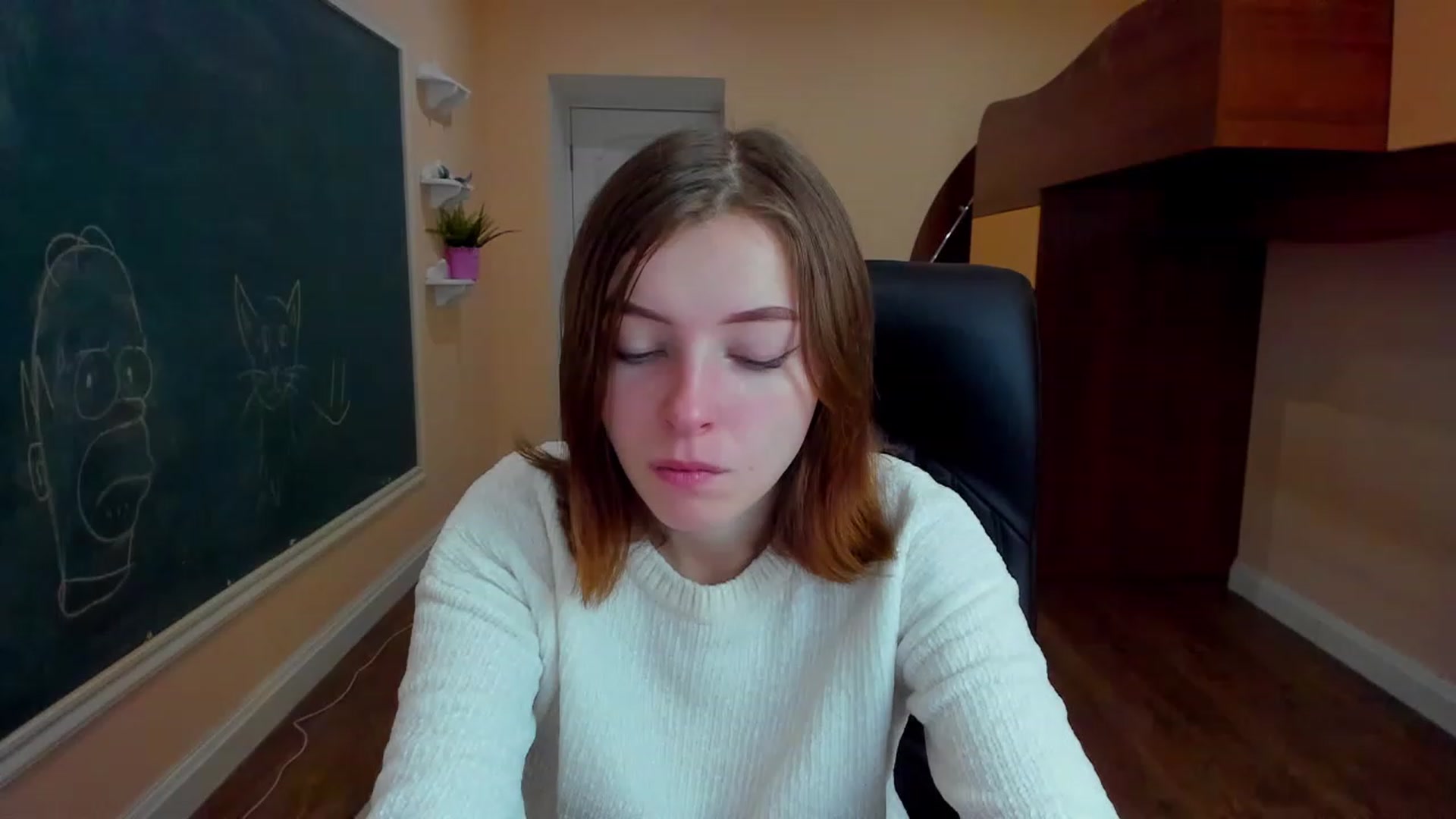 Gallery image thumbnail from MarryNett's myfreecams stream on, 11/17/2022, 08:02 image 8 of 20