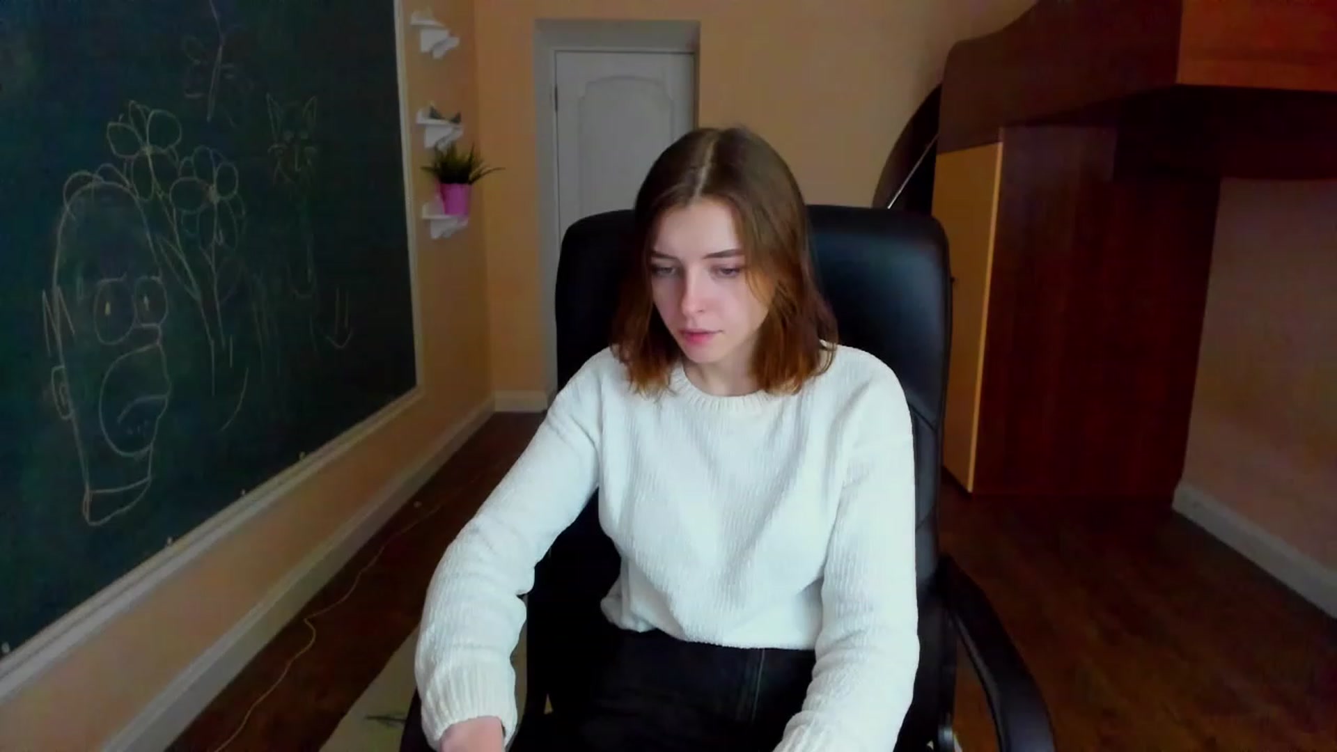 Gallery image thumbnail from MarryNett's myfreecams stream on, 11/17/2022, 12:24 image 2 of 20