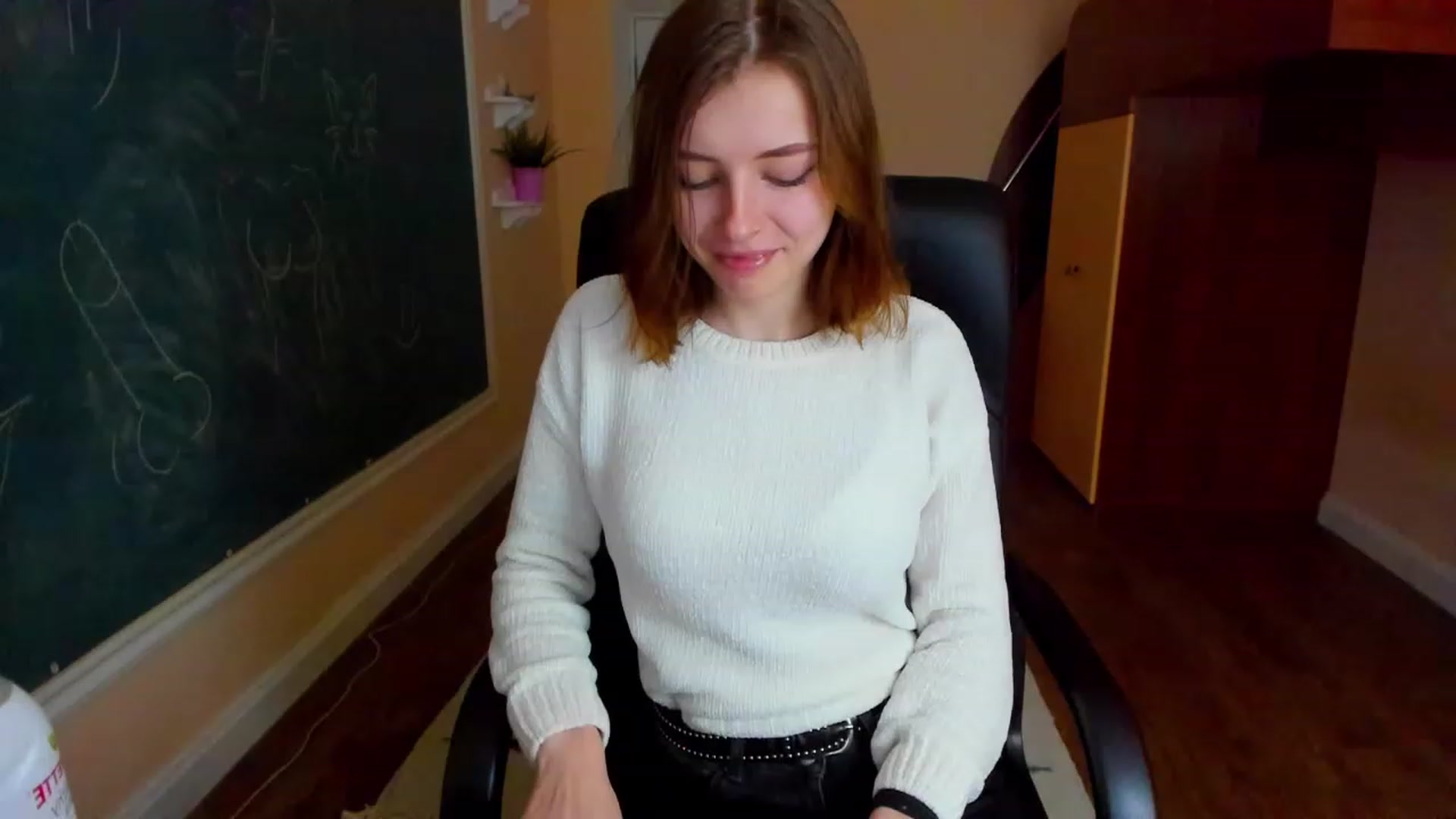 Gallery image thumbnail from MarryNett's myfreecams stream on, 11/17/2022, 12:37 image 20 of 20