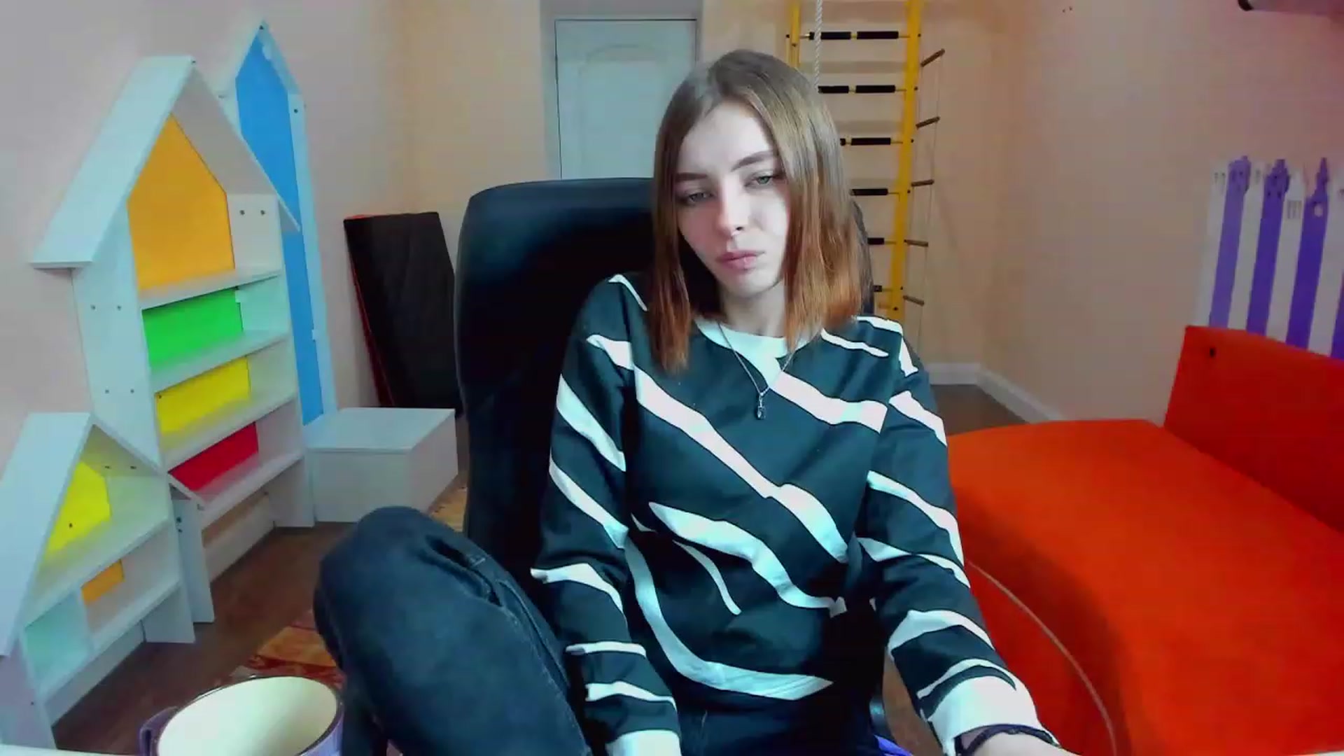 Gallery image thumbnail from MarryNett's myfreecams stream on, 11/19/2022, 08:08 image 1 of 20
