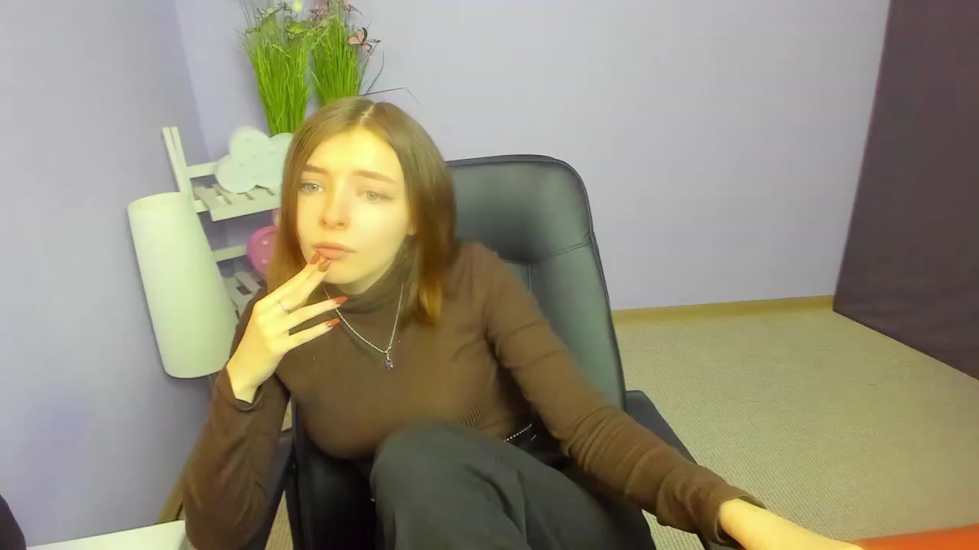 Gallery image thumbnail from MarryNett's myfreecams stream on, 11/21/2022, 12:08 image 12 of 20