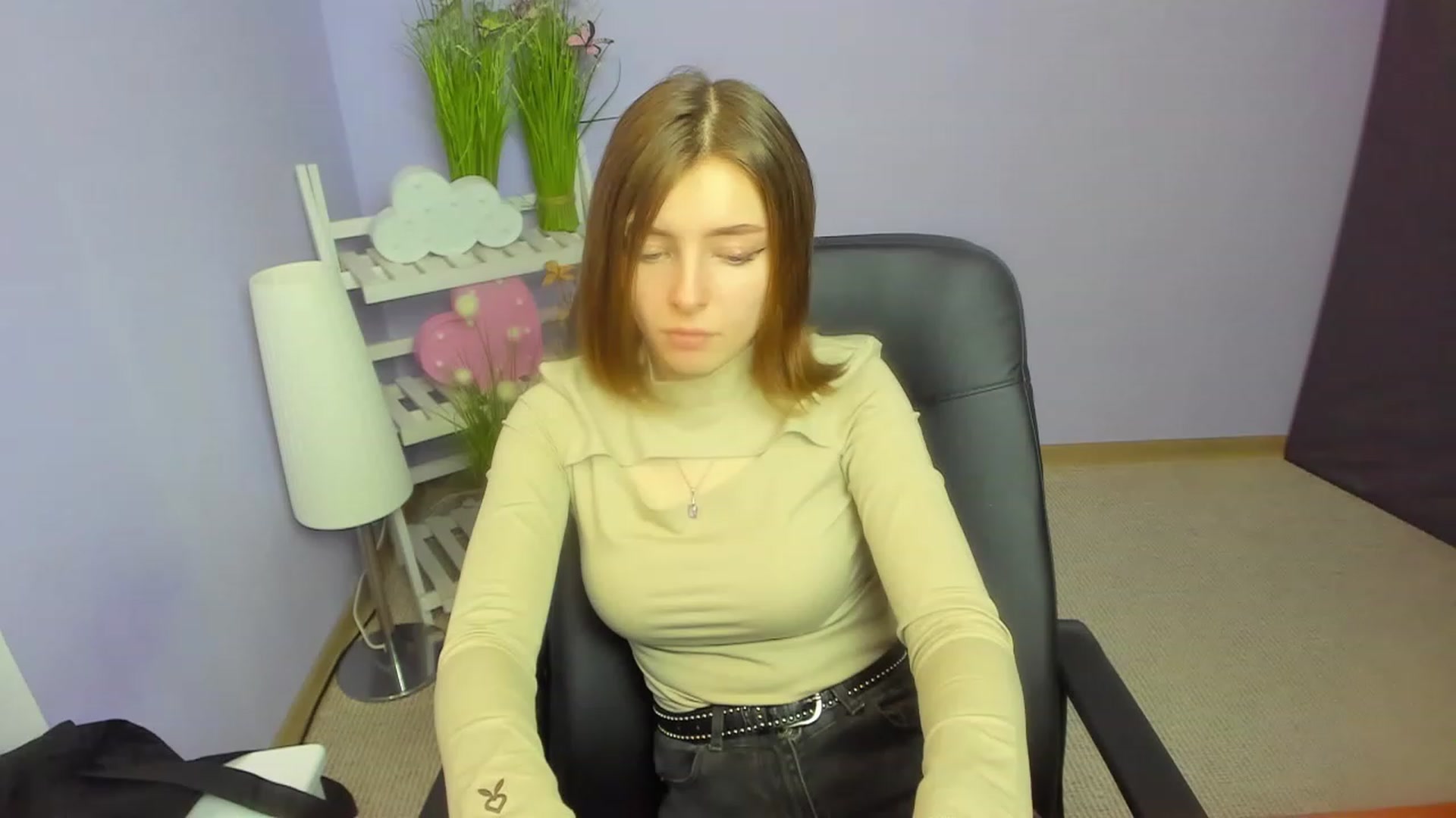 Gallery image thumbnail from MarryNett's myfreecams stream on, 11/22/2022, 09:31 image 3 of 20