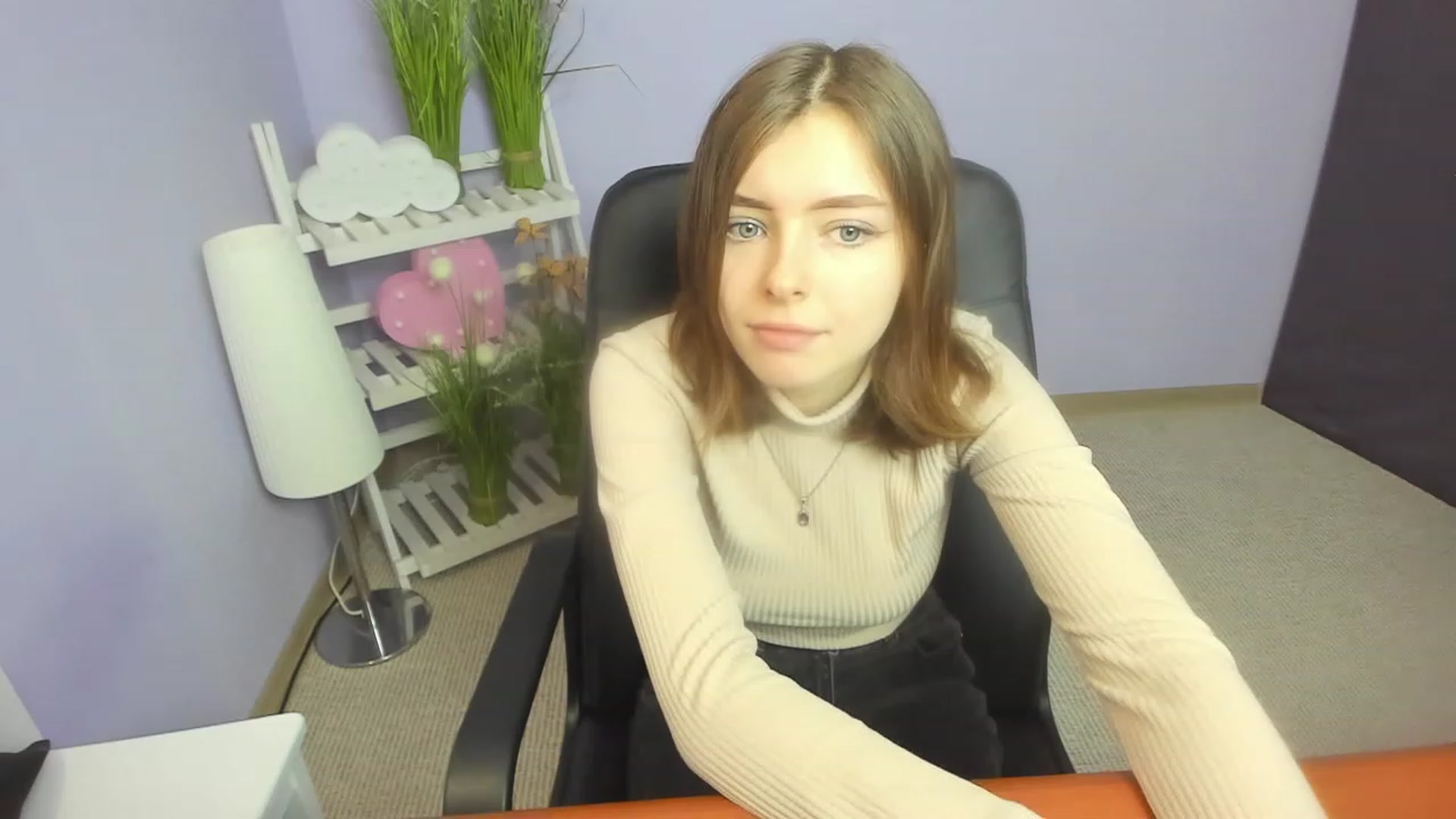 Gallery image thumbnail from MarryNett's myfreecams stream on, 11/25/2022, 08:49 image 6 of 20
