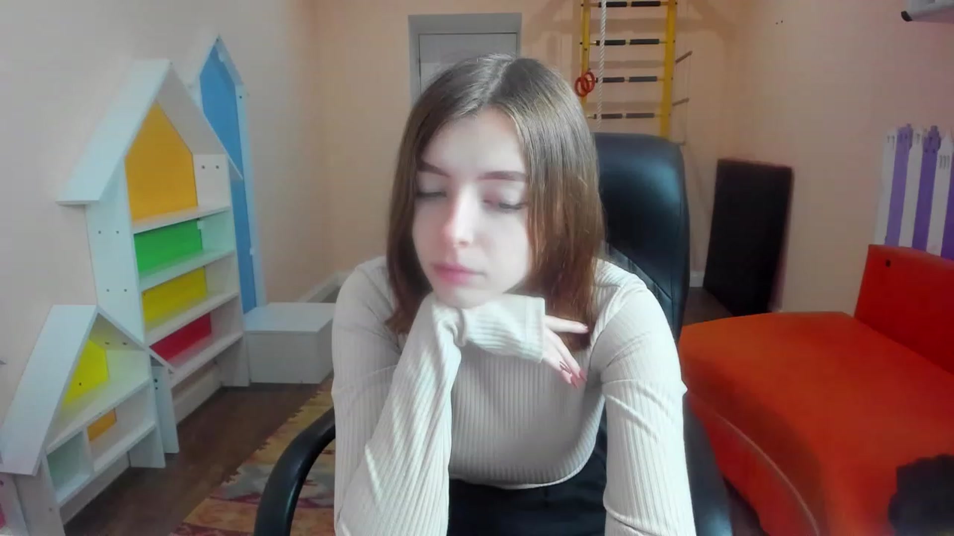 Gallery image thumbnail from MarryNett's myfreecams stream on, 11/26/2022, 07:40 image 2 of 20