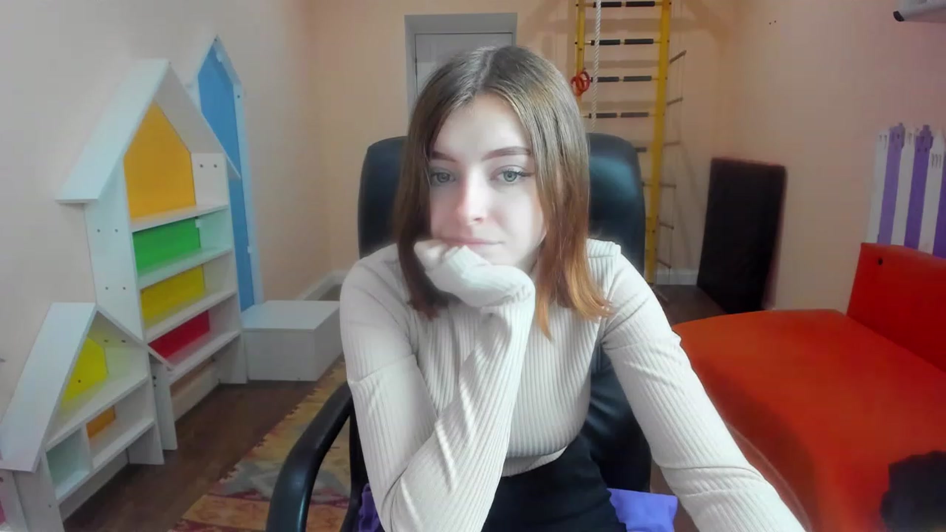 Gallery image thumbnail from MarryNett's myfreecams stream on, 11/26/2022, 07:40 image 8 of 20