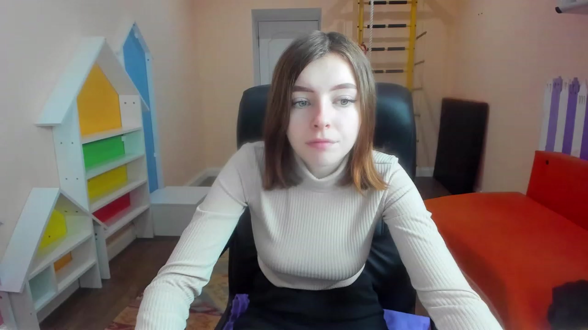 Gallery image thumbnail from MarryNett's myfreecams stream on, 11/26/2022, 07:40 image 4 of 20