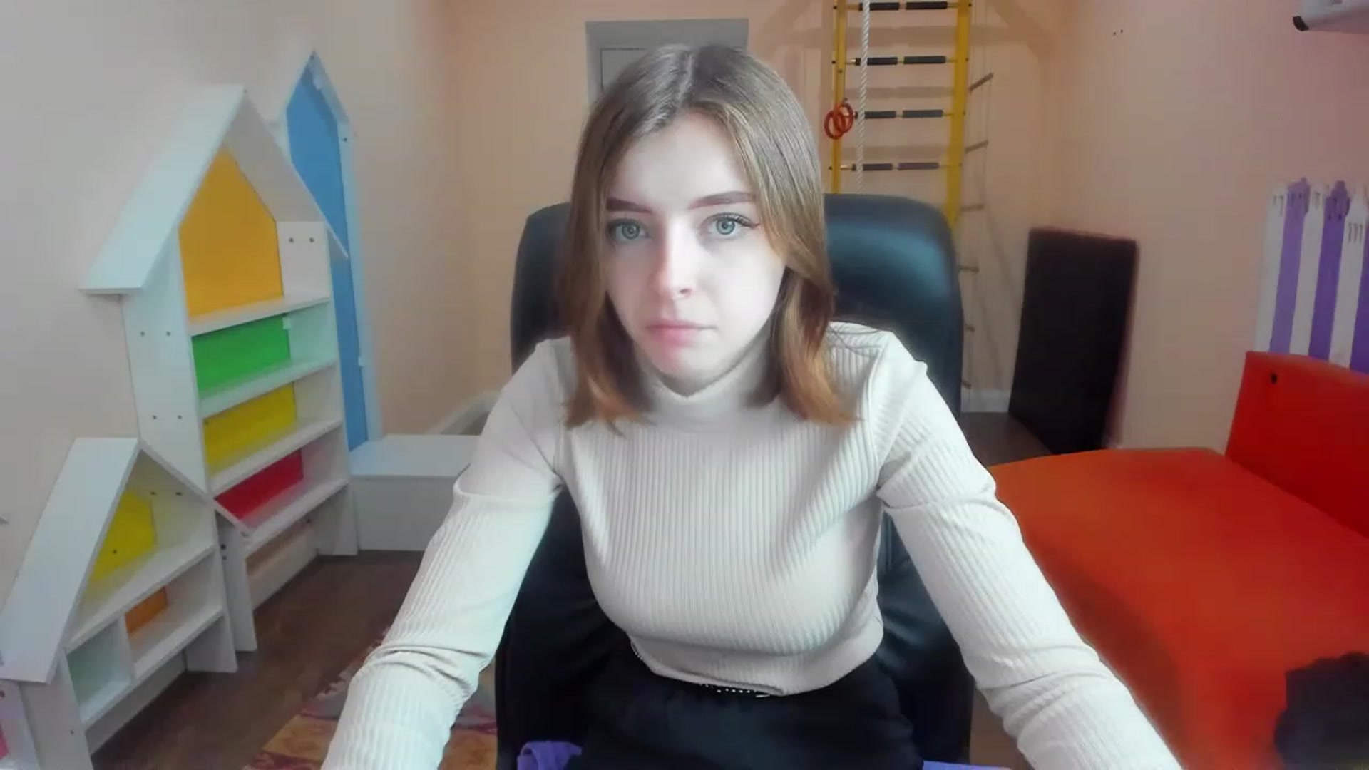 Gallery image thumbnail from MarryNett's myfreecams stream on, 11/26/2022, 07:40 image 16 of 20