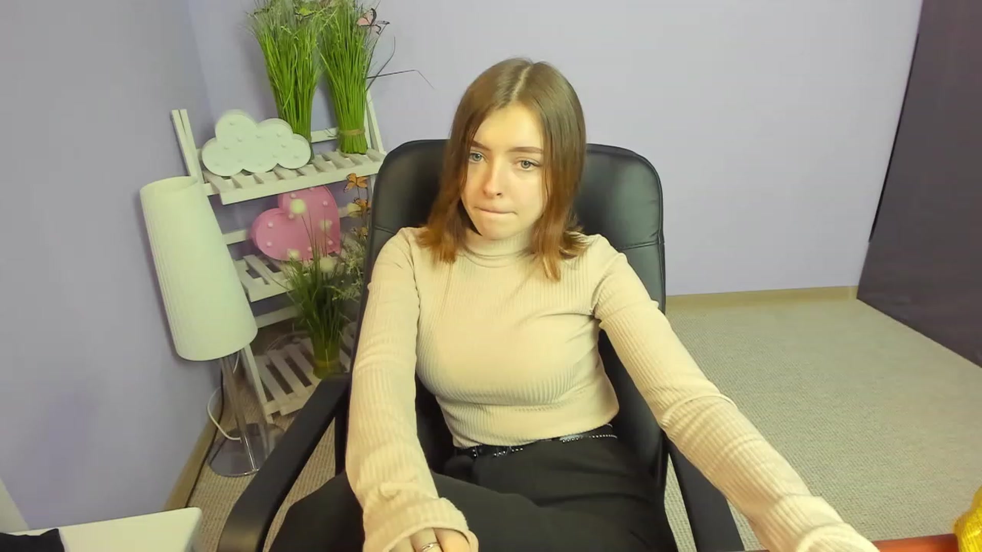 Gallery image thumbnail from MarryNett's myfreecams stream on, 11/26/2022, 12:35 image 2 of 20
