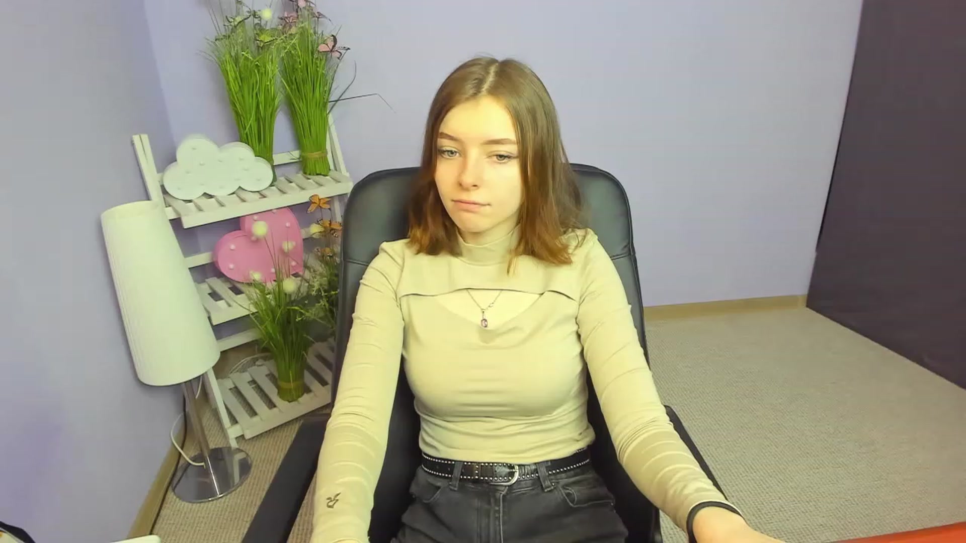 Gallery image thumbnail from MarryNett's myfreecams stream on, 11/27/2022, 08:59 image 5 of 20