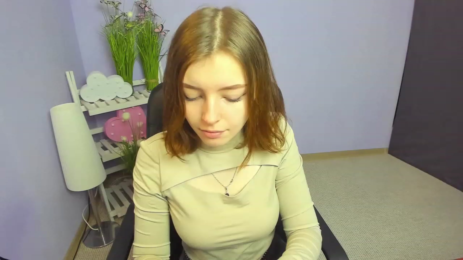 Gallery image thumbnail from MarryNett's myfreecams stream on, 11/27/2022, 08:59 image 4 of 20