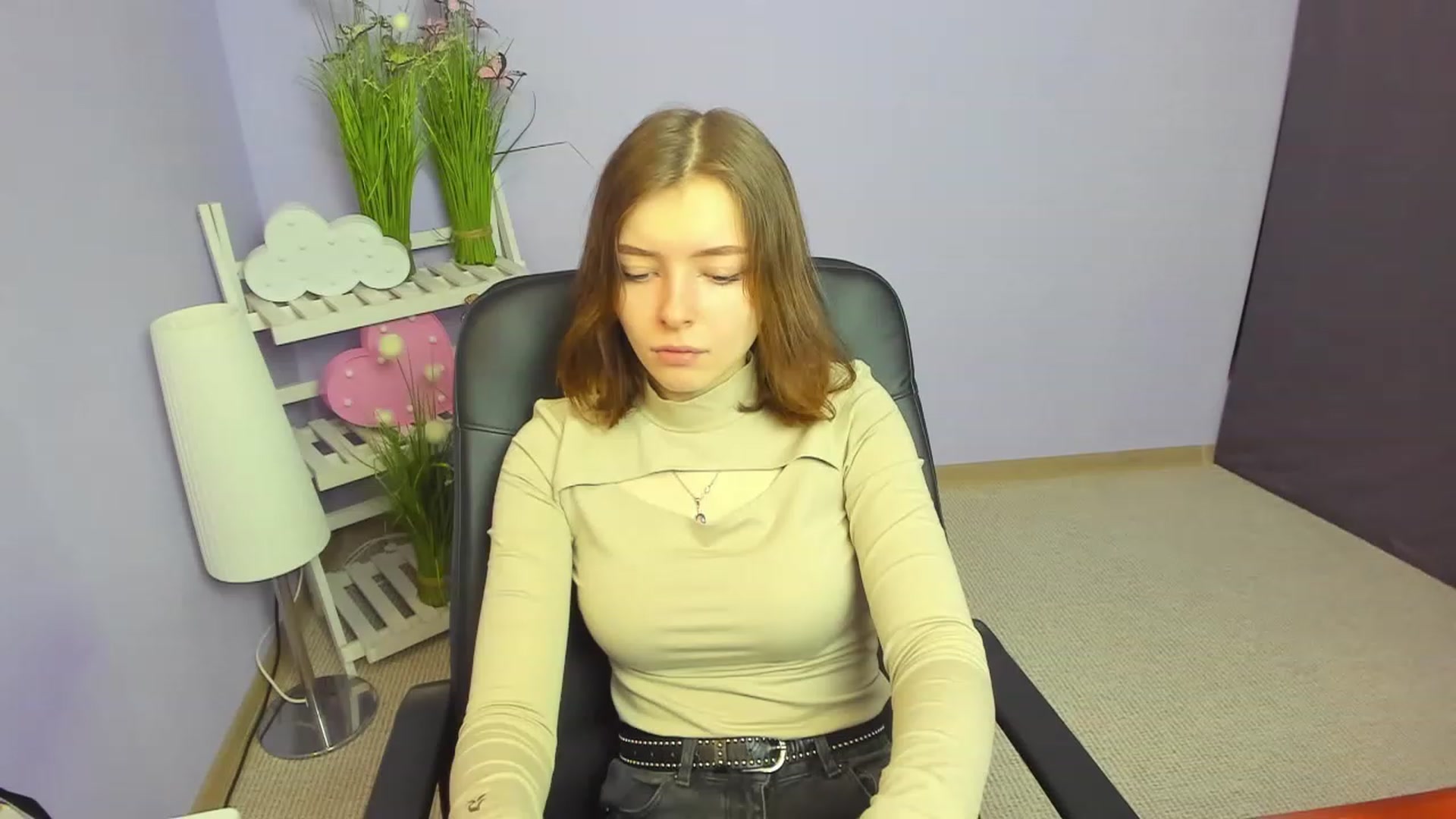 Gallery image thumbnail from MarryNett's myfreecams stream on, 11/27/2022, 08:59 image 17 of 20