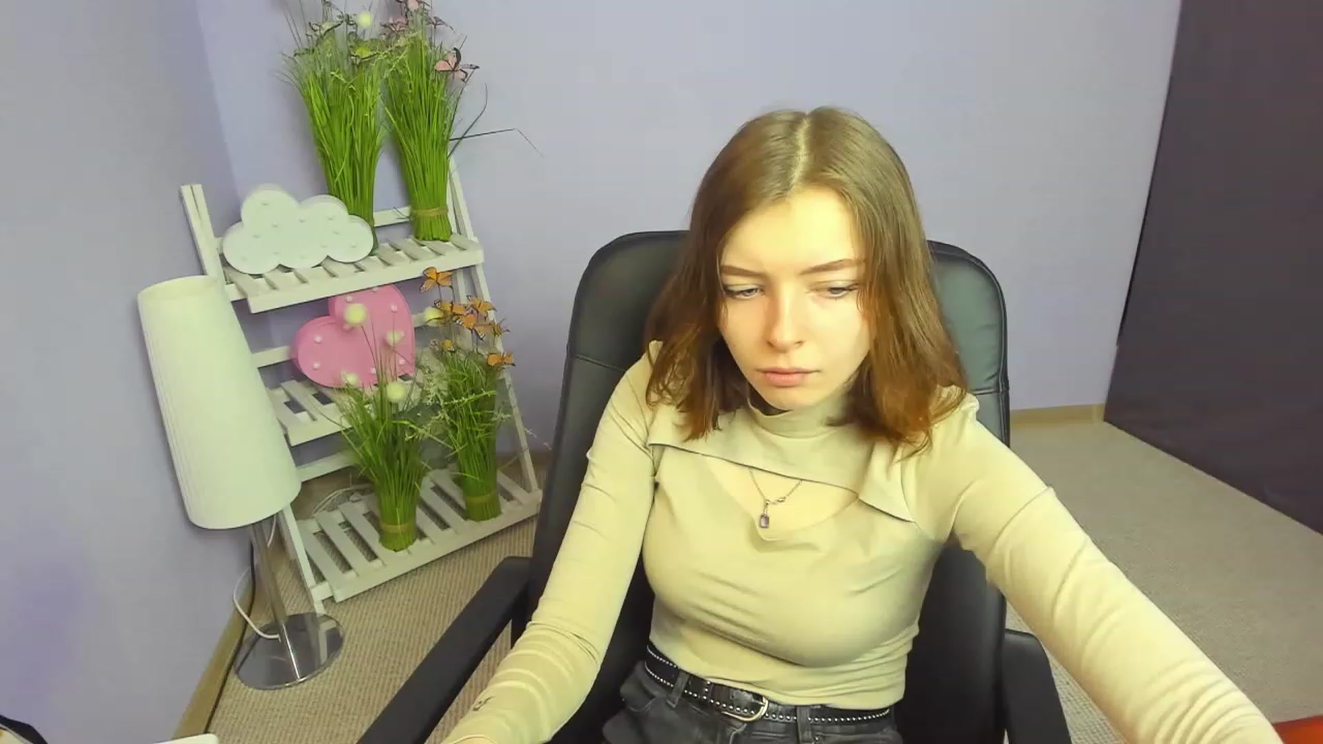 Gallery image thumbnail from MarryNett's myfreecams stream on, 11/27/2022, 08:59 image 15 of 20