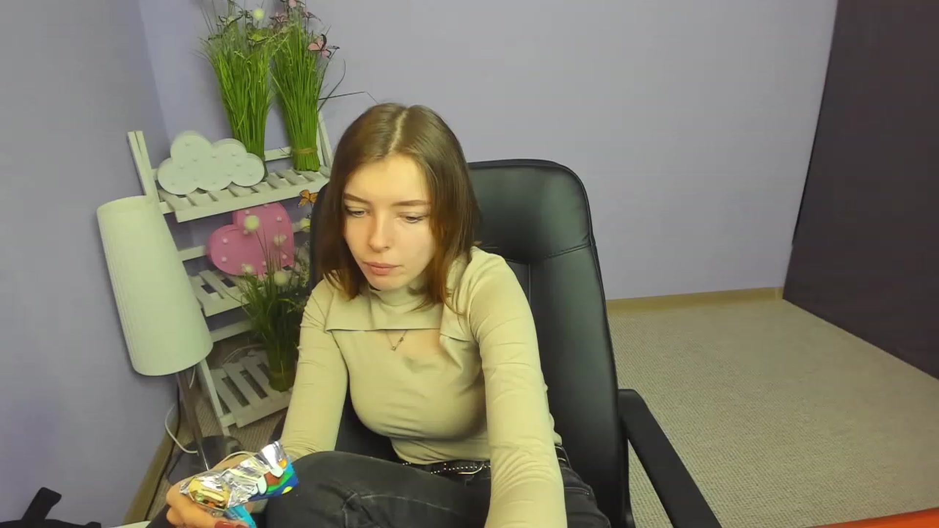 Gallery image thumbnail from MarryNett's myfreecams stream on, 11/27/2022, 09:45 image 5 of 20