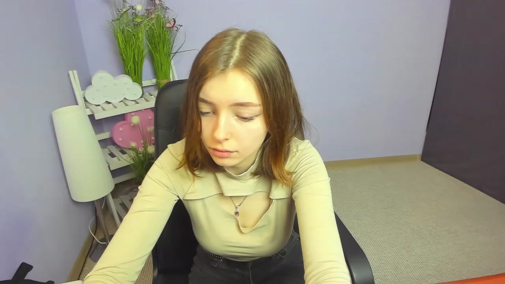 Gallery image thumbnail from MarryNett's myfreecams stream on, 11/27/2022, 09:45 image 16 of 20