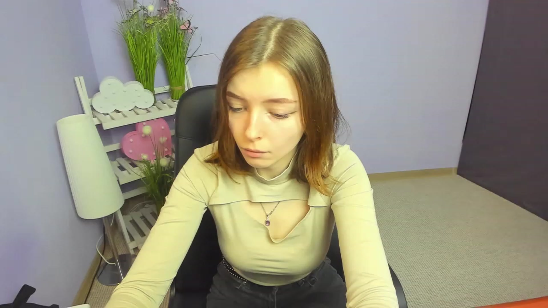 Gallery image thumbnail from MarryNett's myfreecams stream on, 11/27/2022, 09:45 image 14 of 20