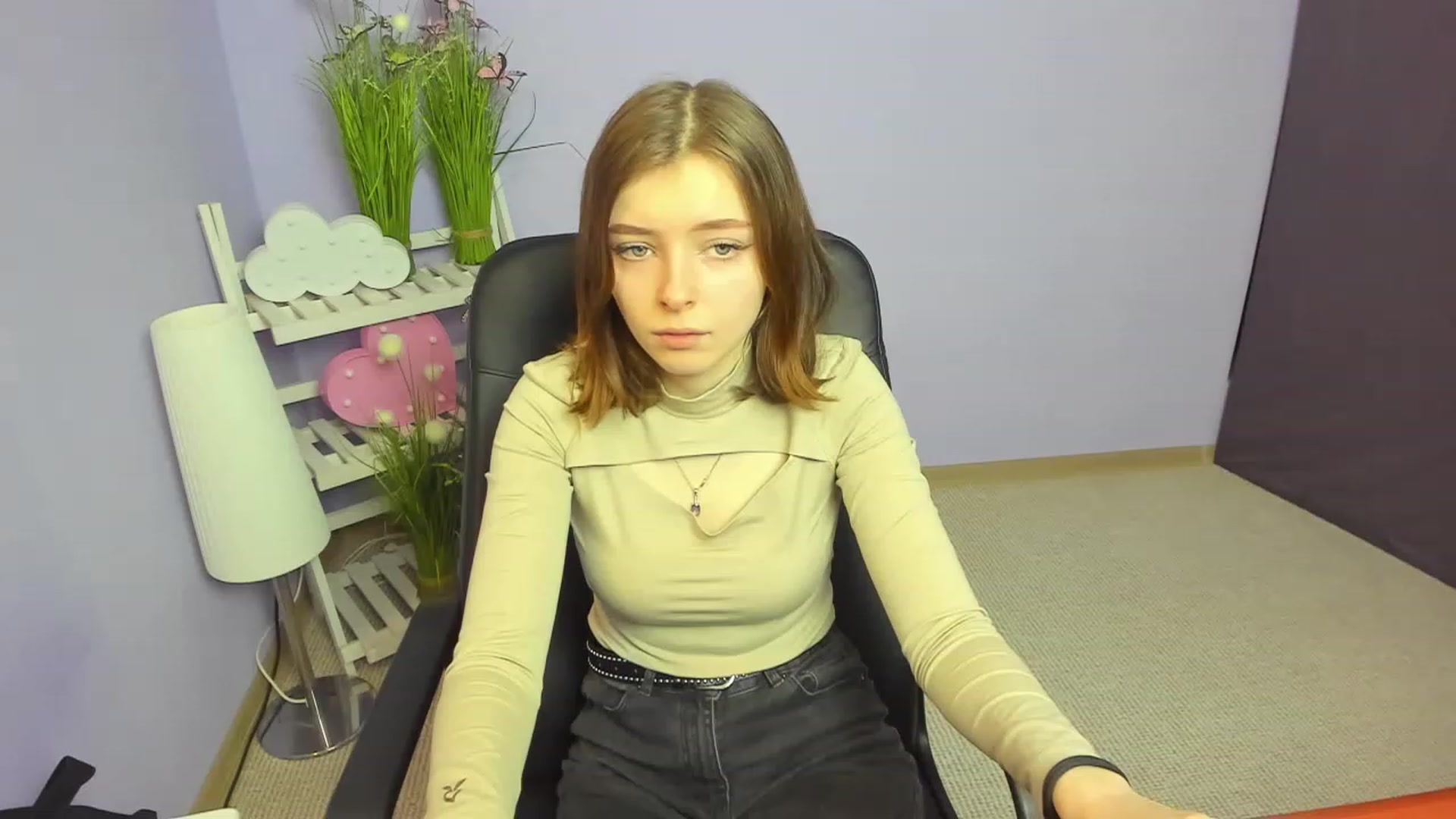 Gallery image thumbnail from MarryNett's myfreecams stream on, 11/27/2022, 09:45 image 17 of 20