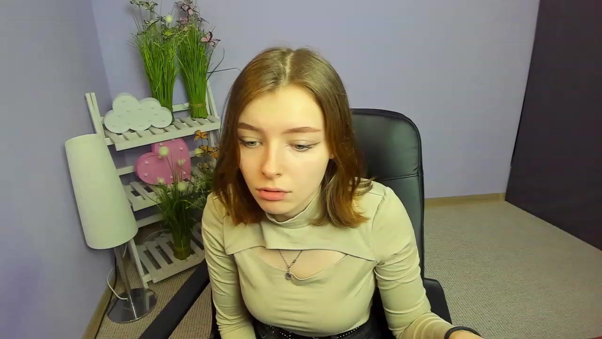 Gallery image thumbnail from MarryNett's myfreecams stream on, 11/27/2022, 10:49 image 7 of 20