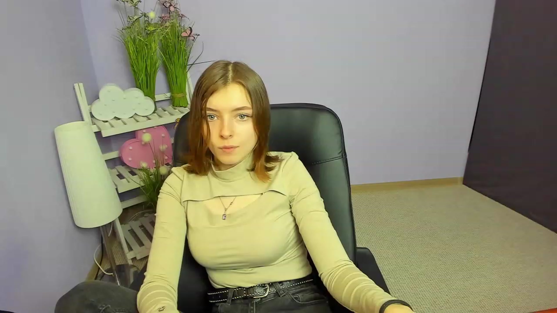Gallery image thumbnail from MarryNett's myfreecams stream on, 11/27/2022, 12:01 image 19 of 20