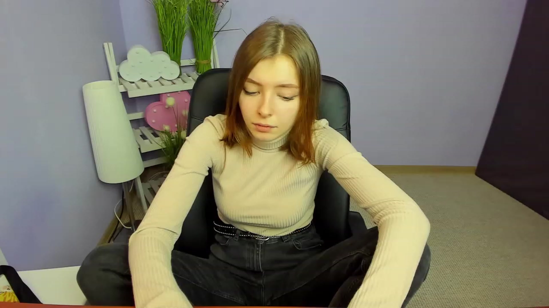 Gallery image thumbnail from MarryNett's myfreecams stream on, 12/01/2022, 08:02 image 16 of 20