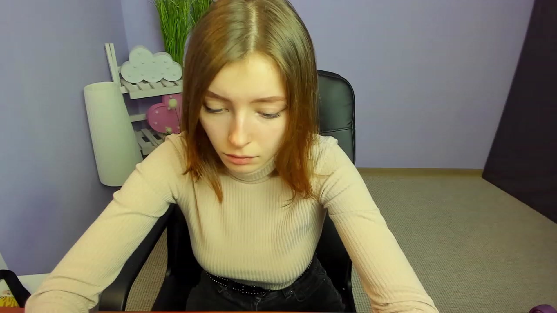 Gallery image thumbnail from MarryNett's myfreecams stream on, 12/01/2022, 08:02 image 18 of 20