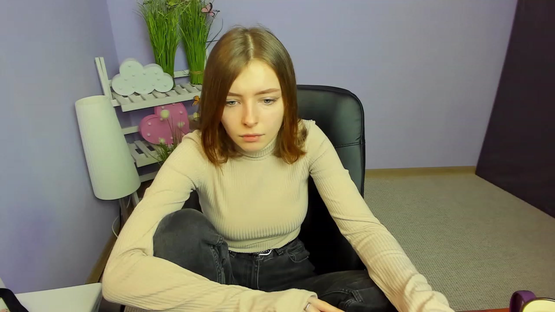 Gallery image thumbnail from MarryNett's myfreecams stream on, 11/28/2022, 10:00 image 8 of 20