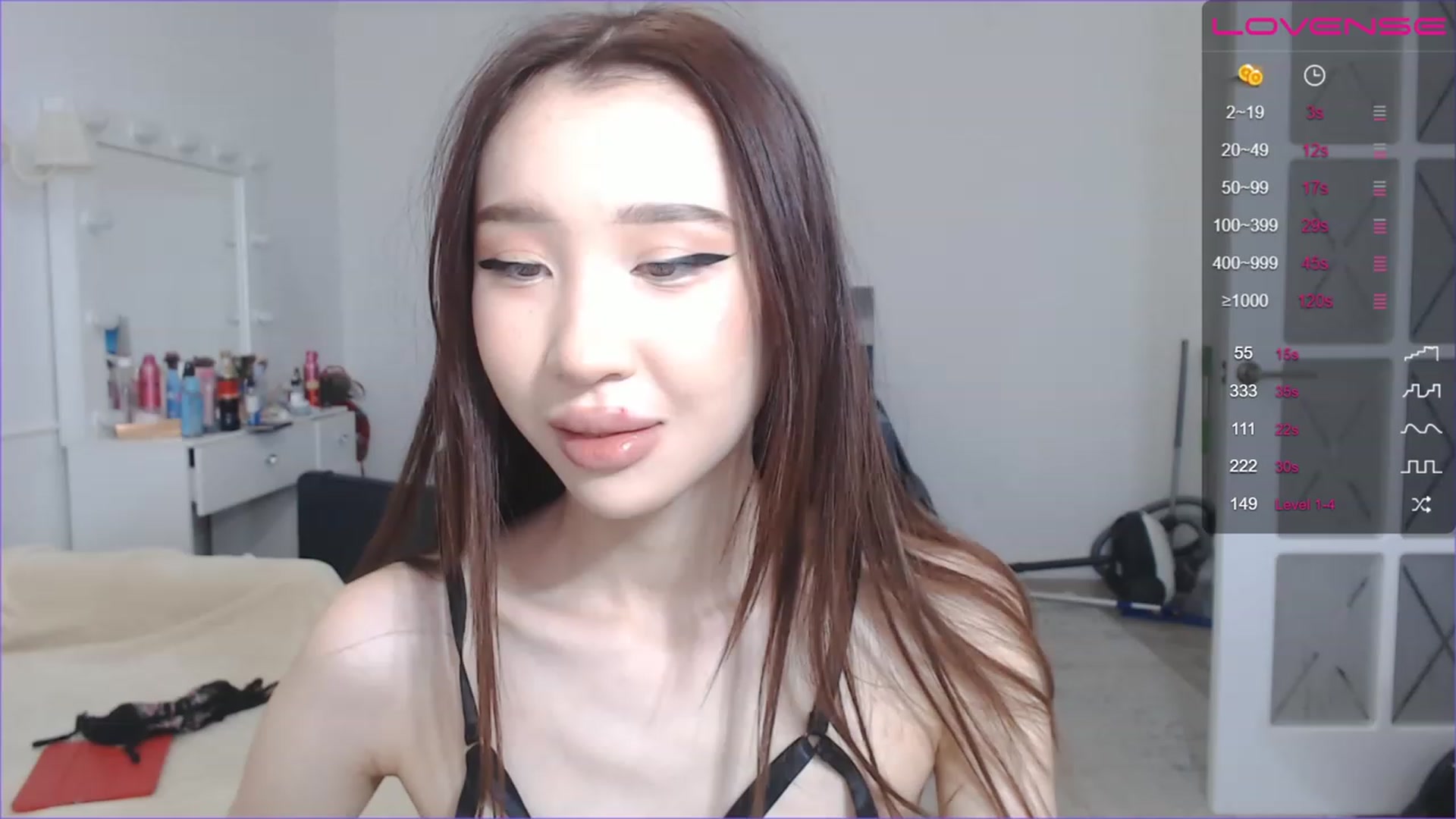 Gallery image thumbnail from Marry_luu's myfreecams stream on, 11/24/2022, 05:11 image 13 of 20