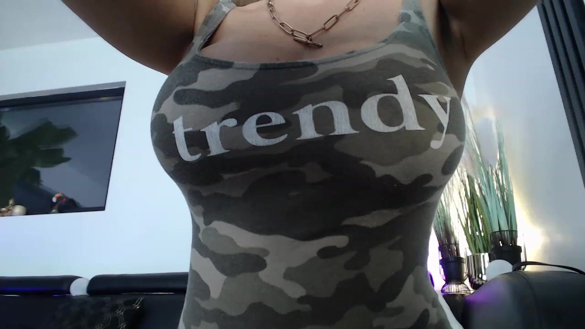 Gallery image thumbnail from MarrylouAnne's myfreecams stream on, 12/01/2022, 08:01 image 4 of 20